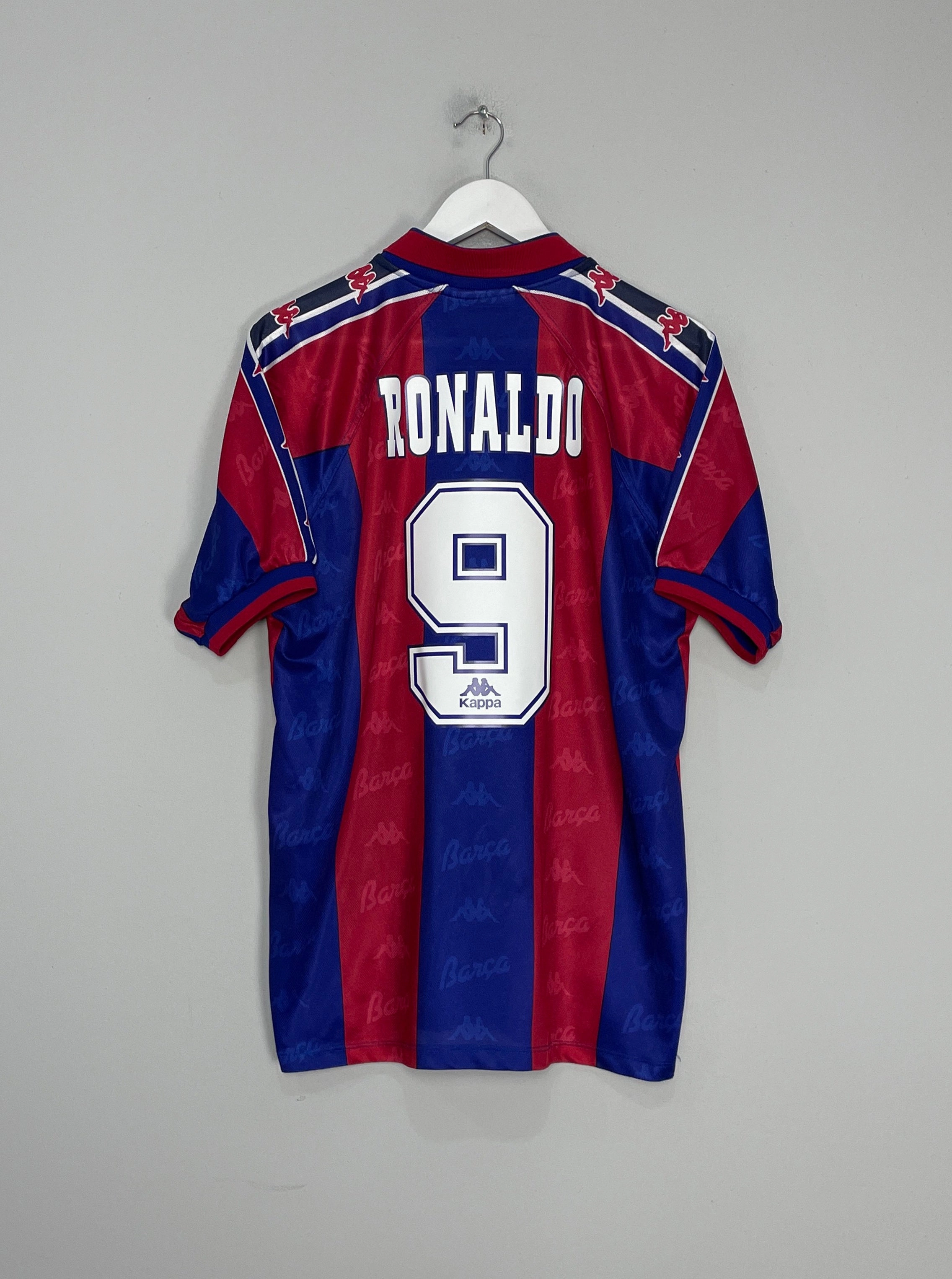 High Stretch Elastic Cuffs 1995/97 BARCELONA RONALDO #9 HOME SHIRT (M) KAPPA