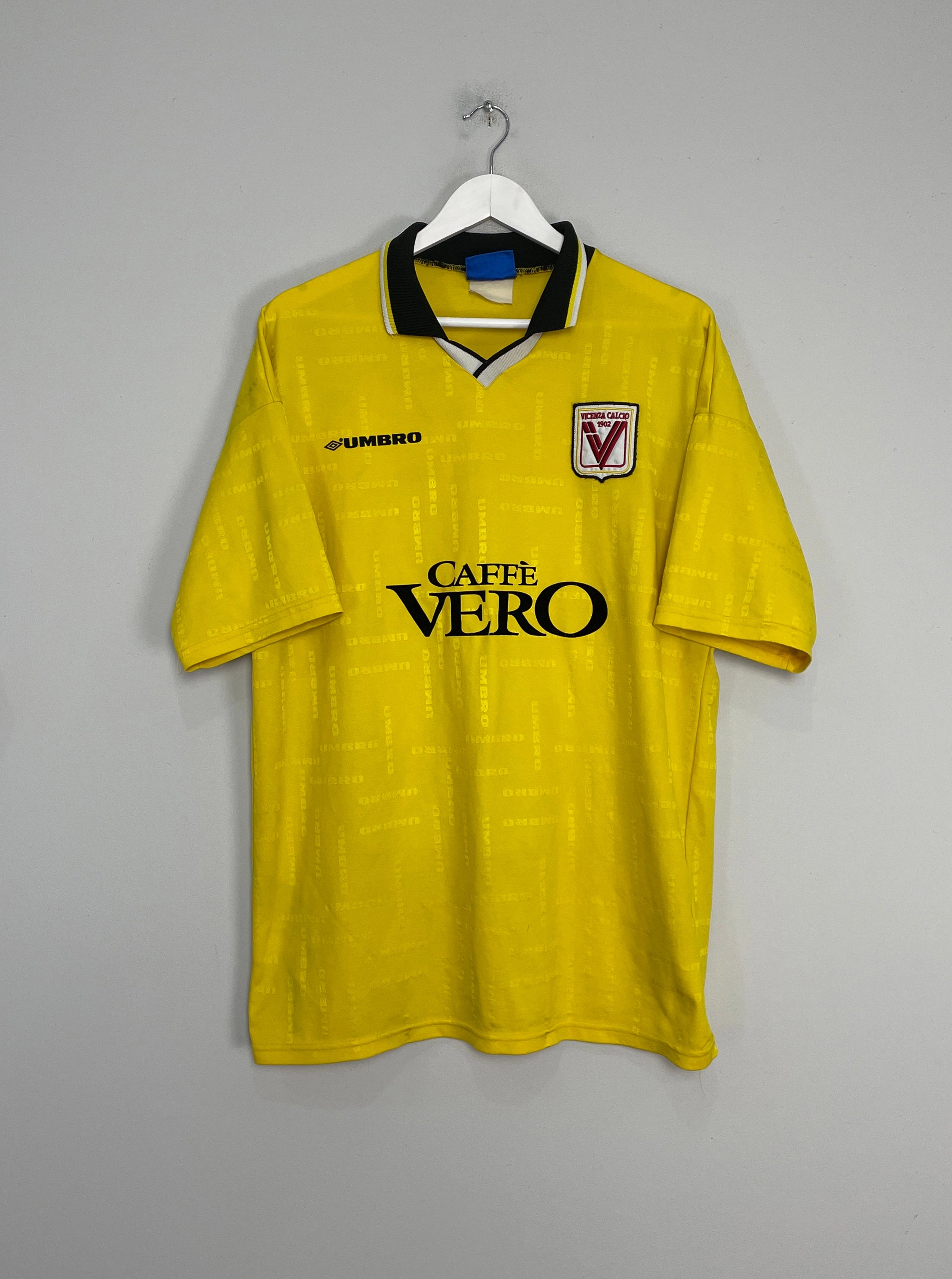 High Stretch Recovery Odor Resistant Clothing Tech 1999/00 VICENZA THIRD SHIRT (XL) UMBRO