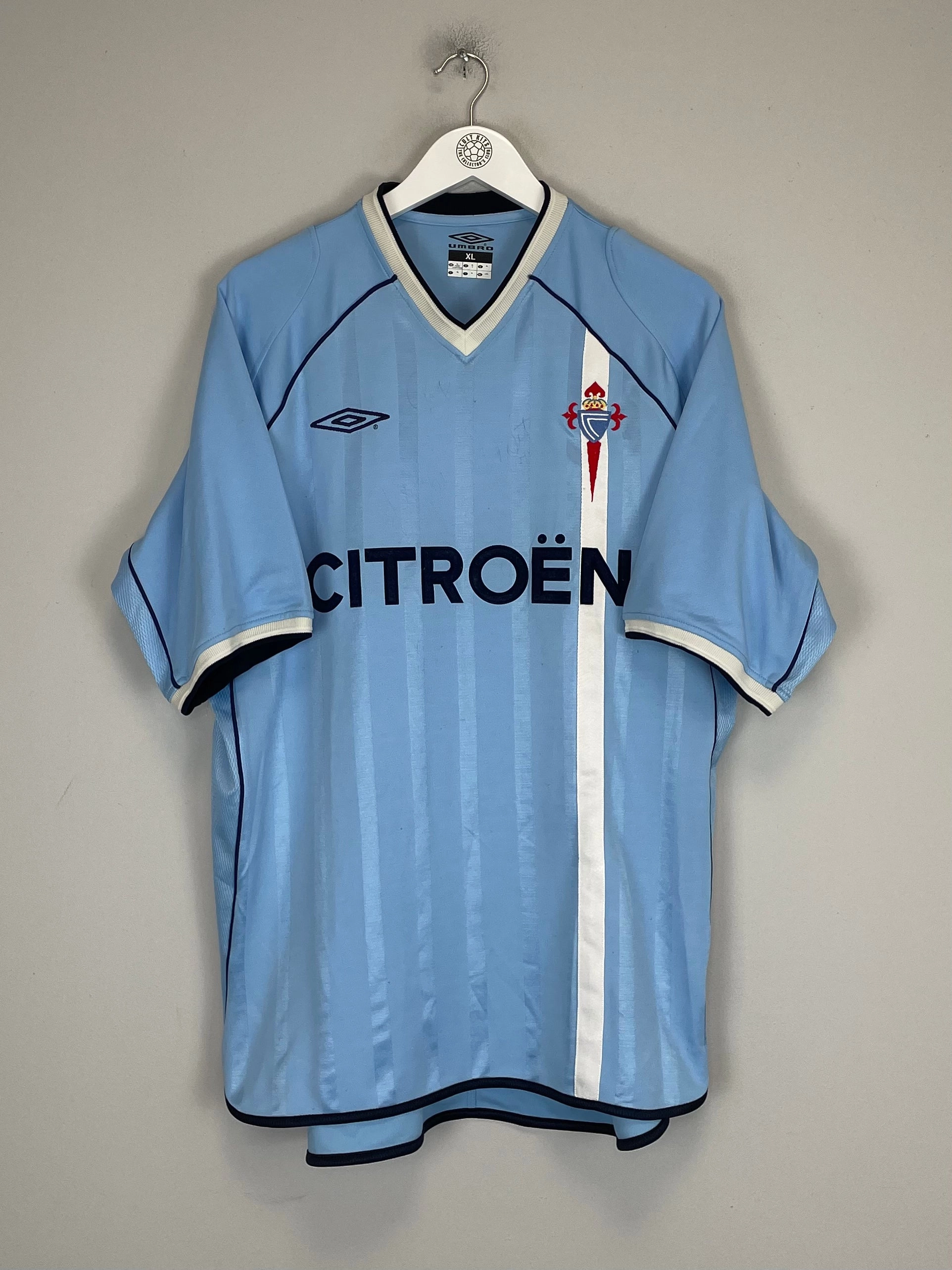 2001/03 CELTA VIGO *SIGNED* HOME SHIRT (XL) UMBRO Stretchable Seams Durable Stitching