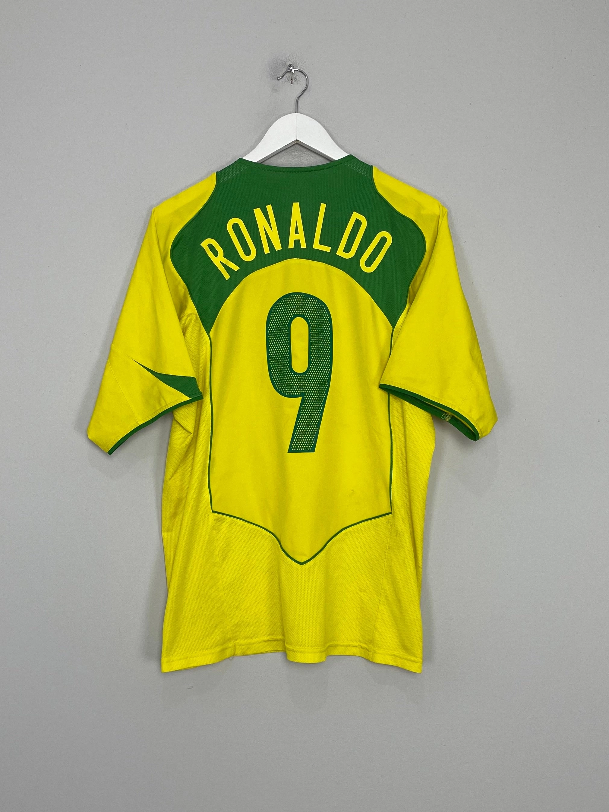 2004/06 BRAZIL RONALDO #9 HOME SHIRT (M) NIKE Stretchable Ribbed Collar