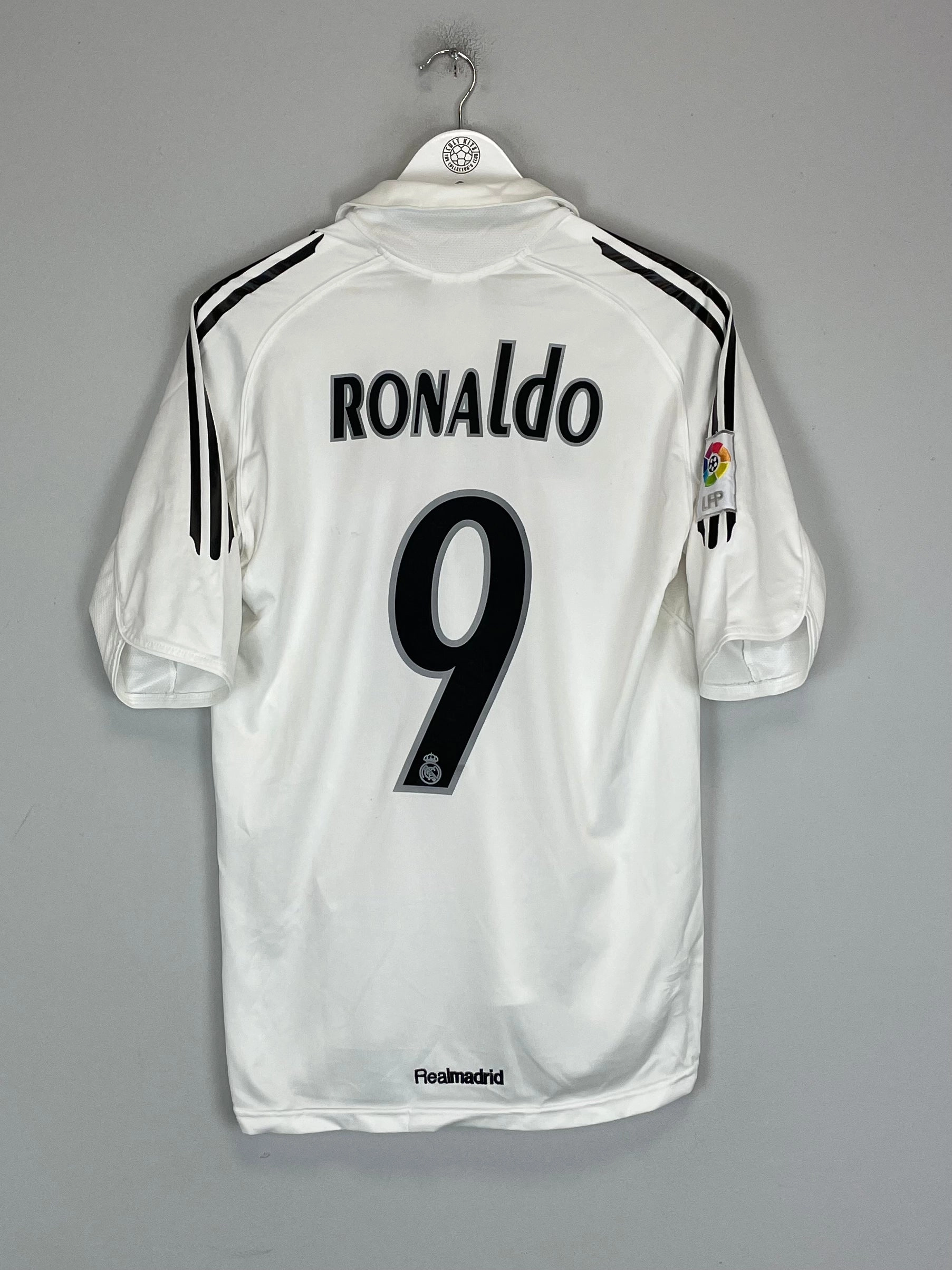 Bold Vibe Neutral Vibe 2005/06 REAL MADRID RONALDO #9 HOME SHIRT (M) ADIDAS