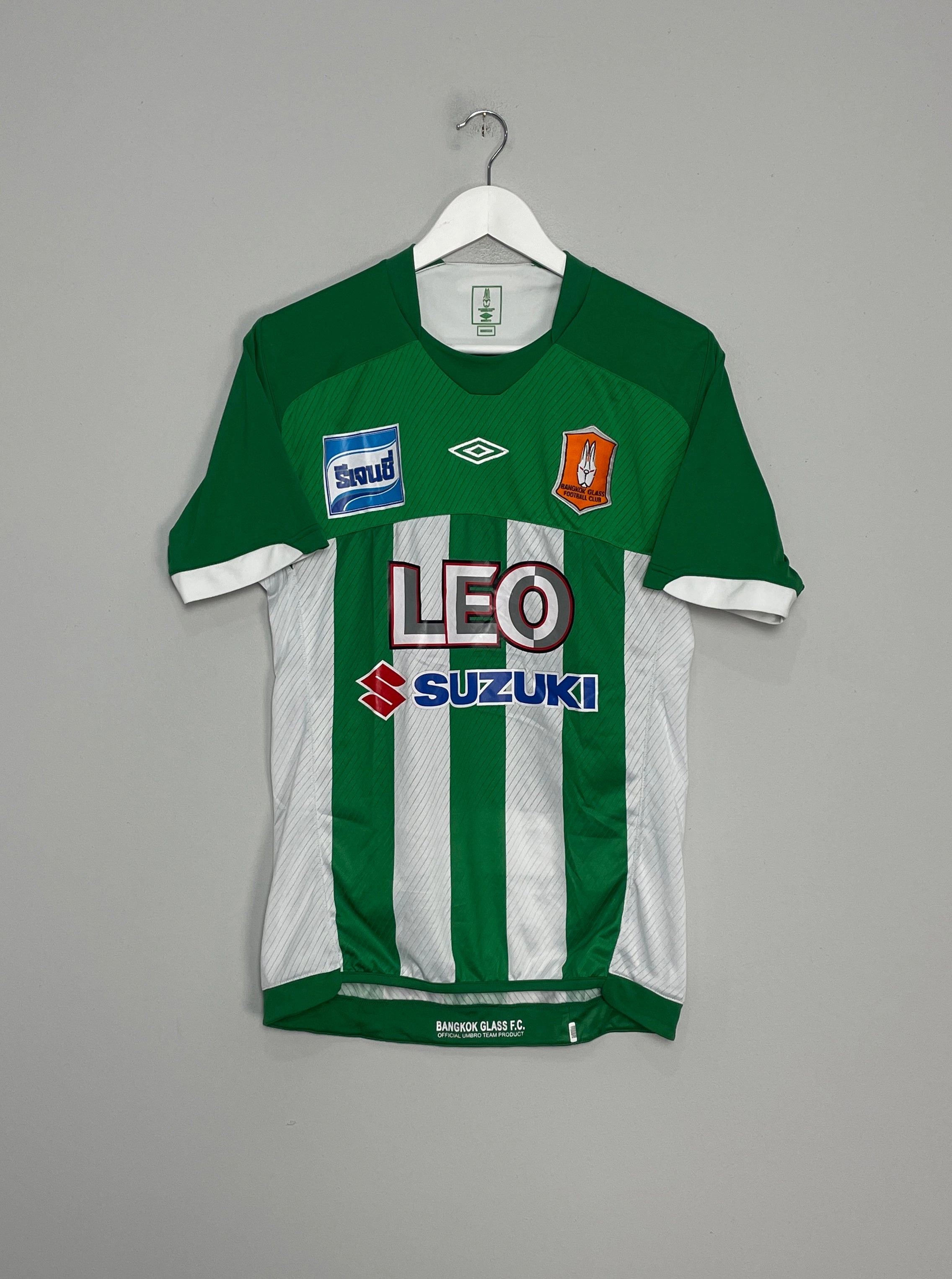 2010/11 BANGKOK GLASS FC HOME SHIRT (M) UMBRO Motion Flex Game mode