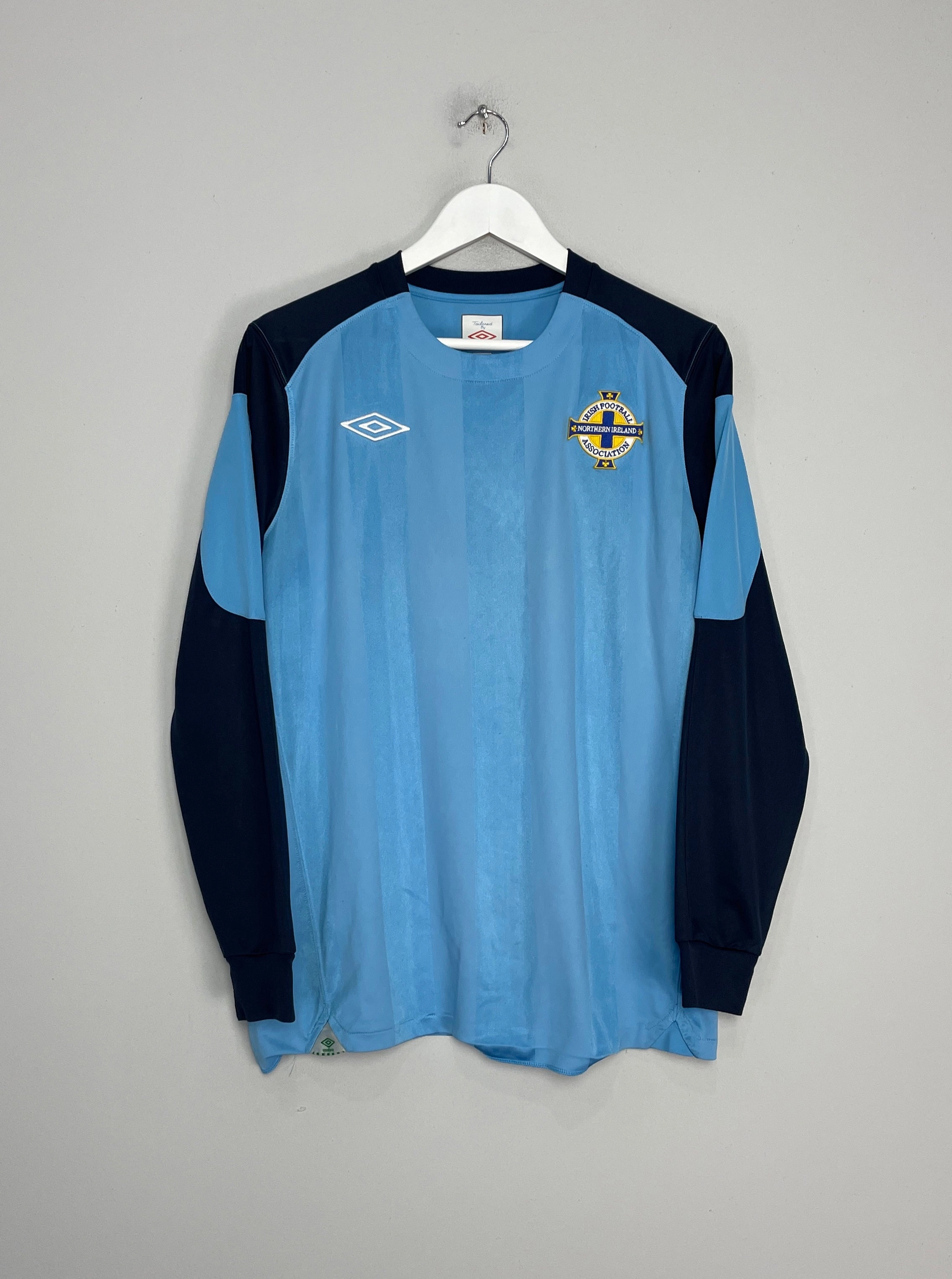 2010/11 NORTHERN IRELAND GK SHIRT (M) UMBRO Outdoor Performance