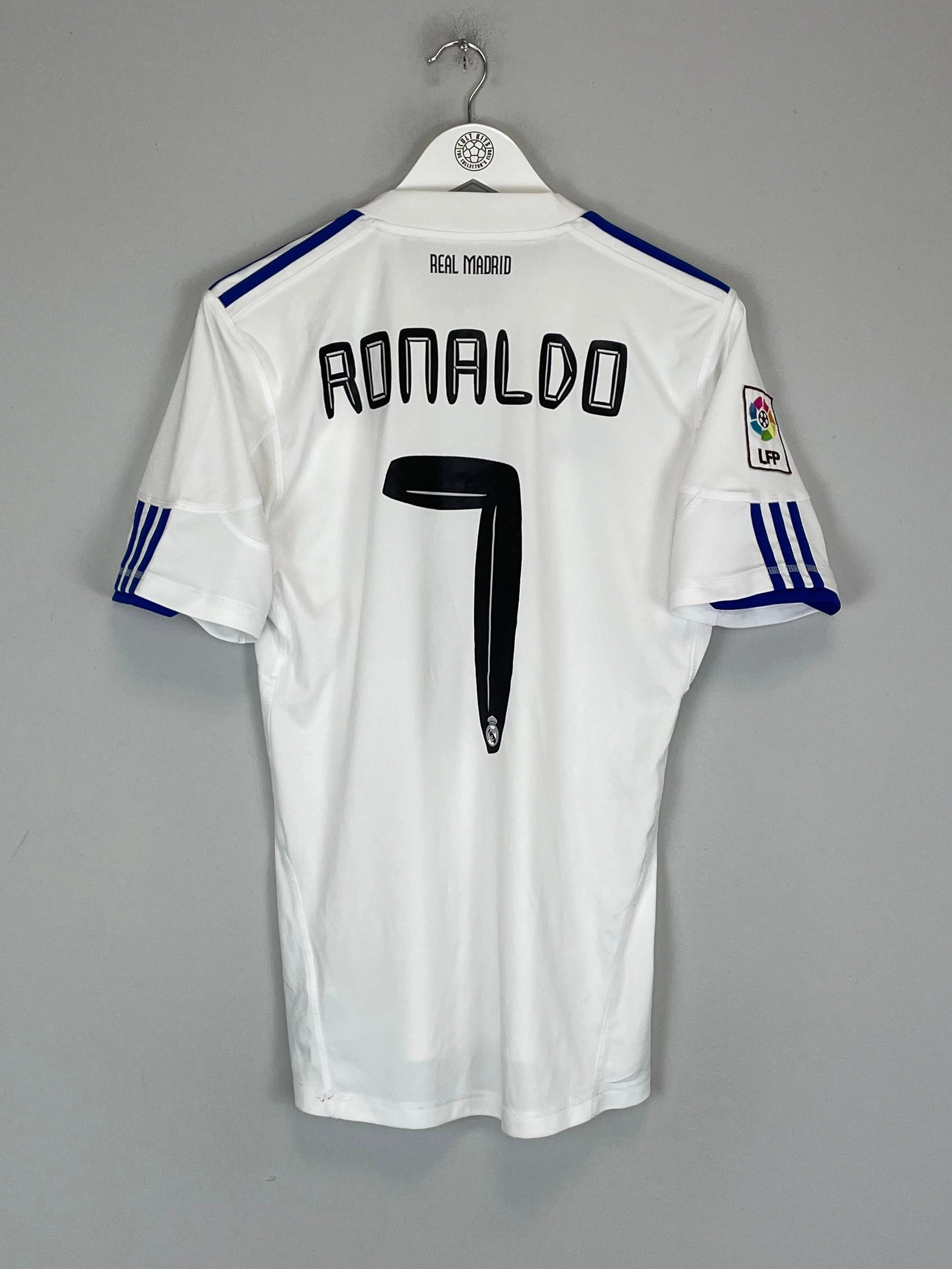 2010/11 REAL MADRID RONALDO #7 HOME SHIRT (S) ADIDAS Contrast Trim Details