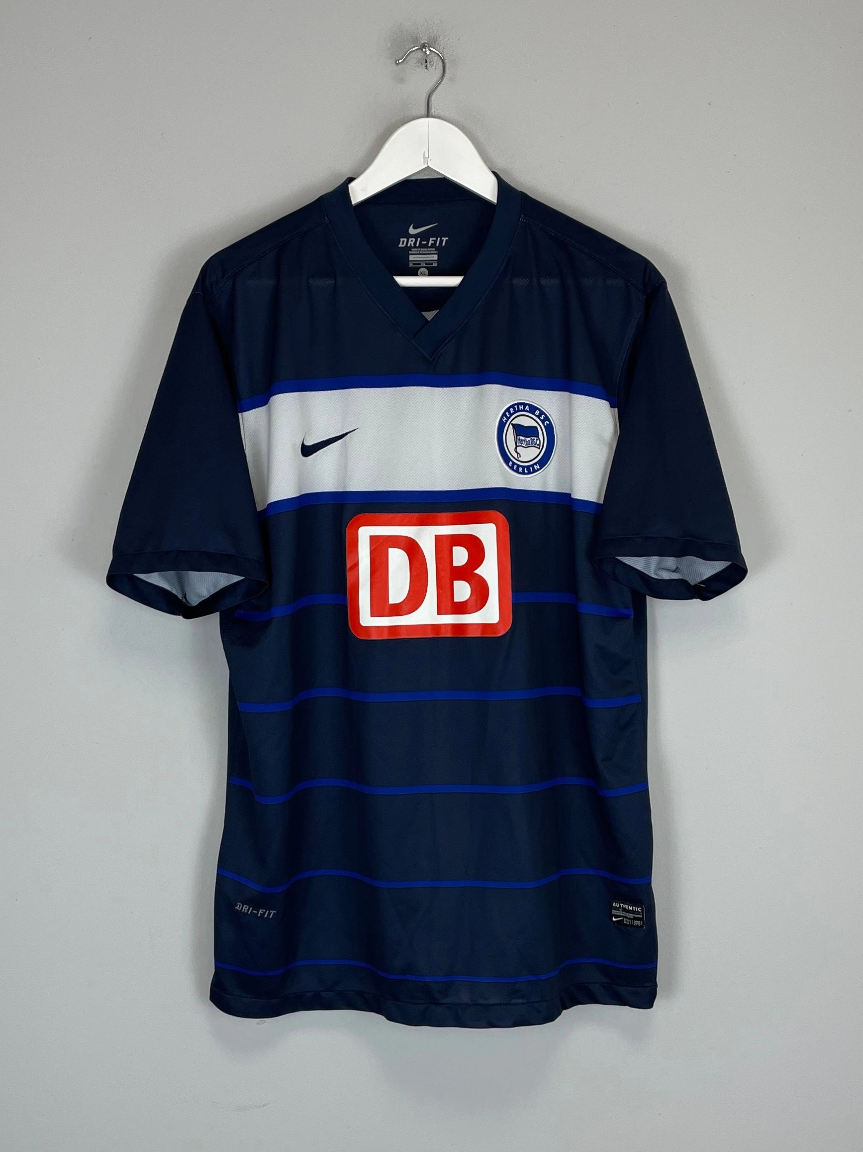 Contrast Trim Detailing 2011/12 HERTHA BERLIN HOME SHIRT (XL) NIKE