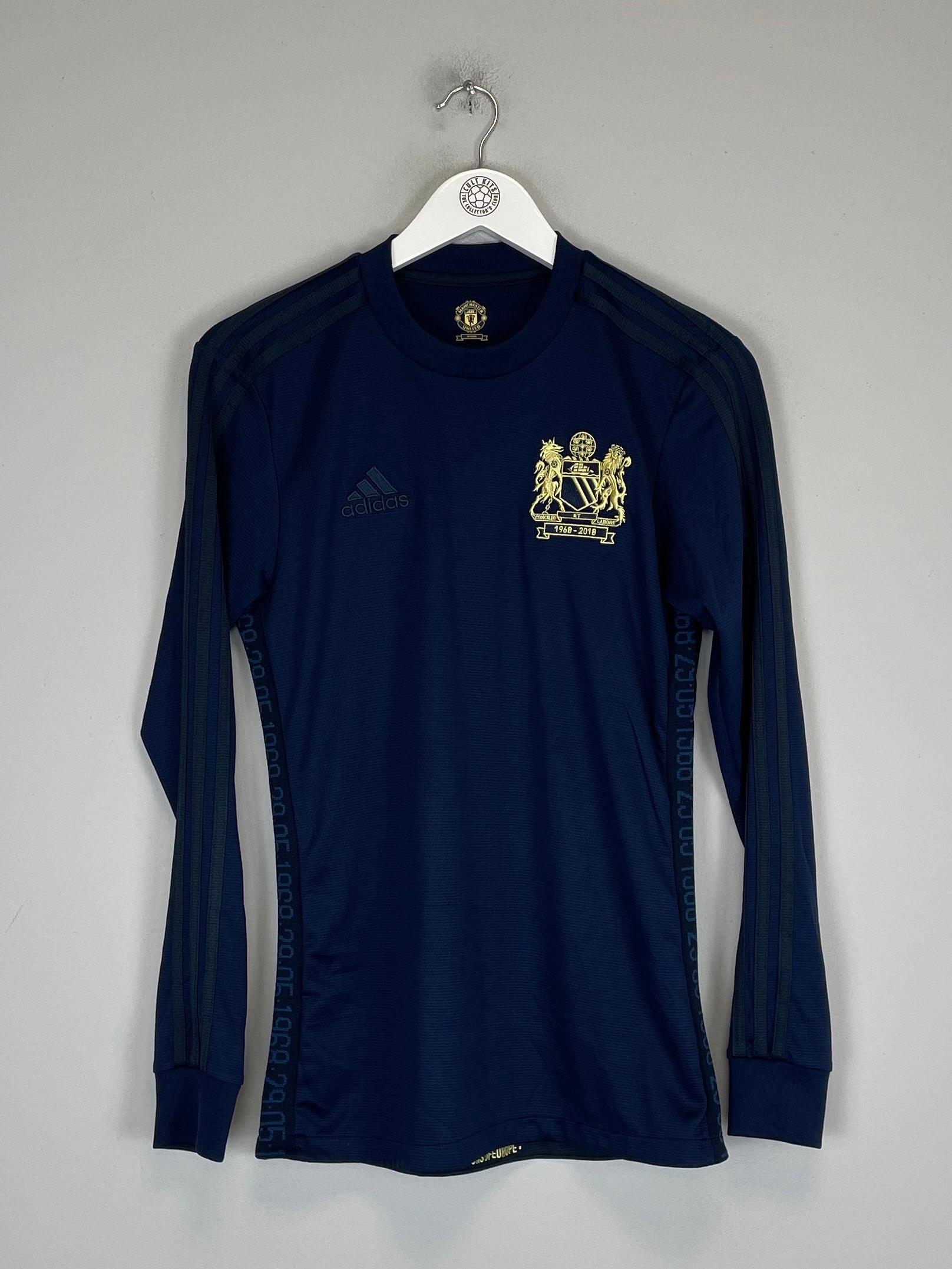 2018/19 MANCHESTER UNITED L/S '50 YEAR ANNIVERSARY' SHIRT (XS) ADIDAS Essential Fit Flexible Shoulder Design
