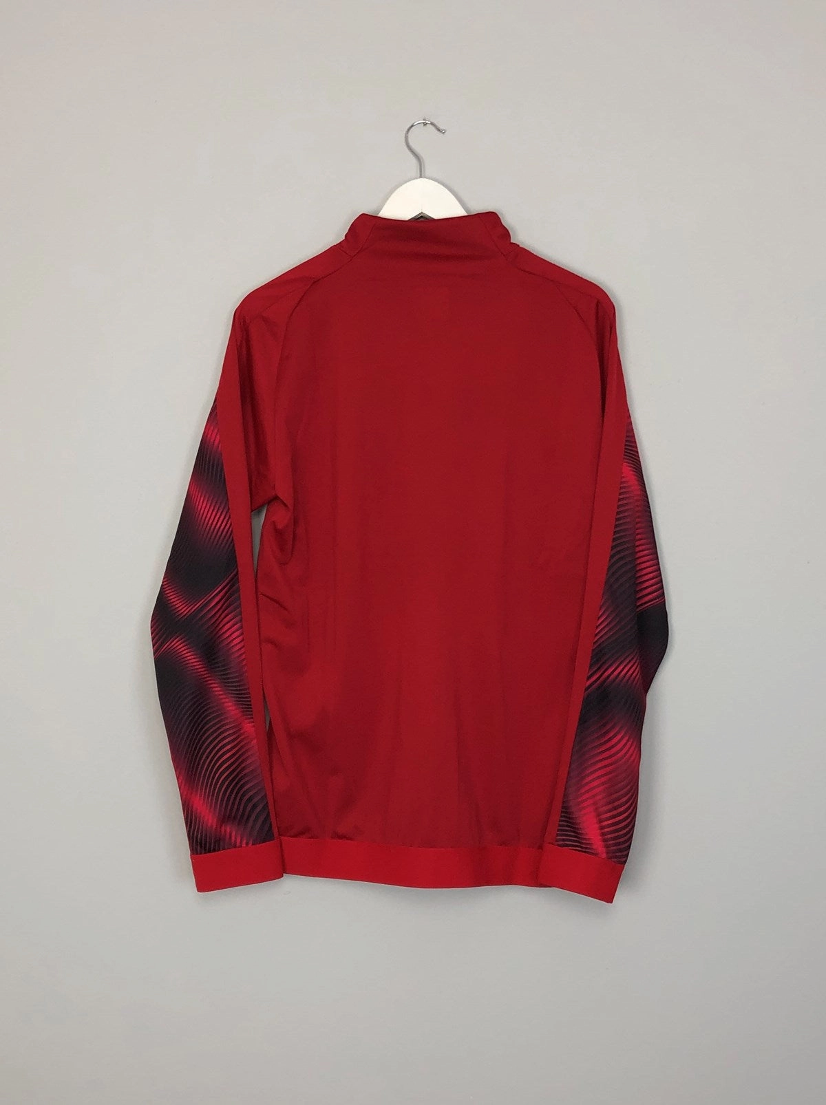 Modern Athletic Cut 2019/20 AC Milan *BNWT* Red Stadium Jacket (Multiple Sizes) Puma