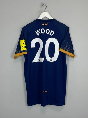 Wind Resistant Barrier 2022/23 NEWCASTLE UNITED WOOD #20 AWAY SHIRT (L) CASTORE