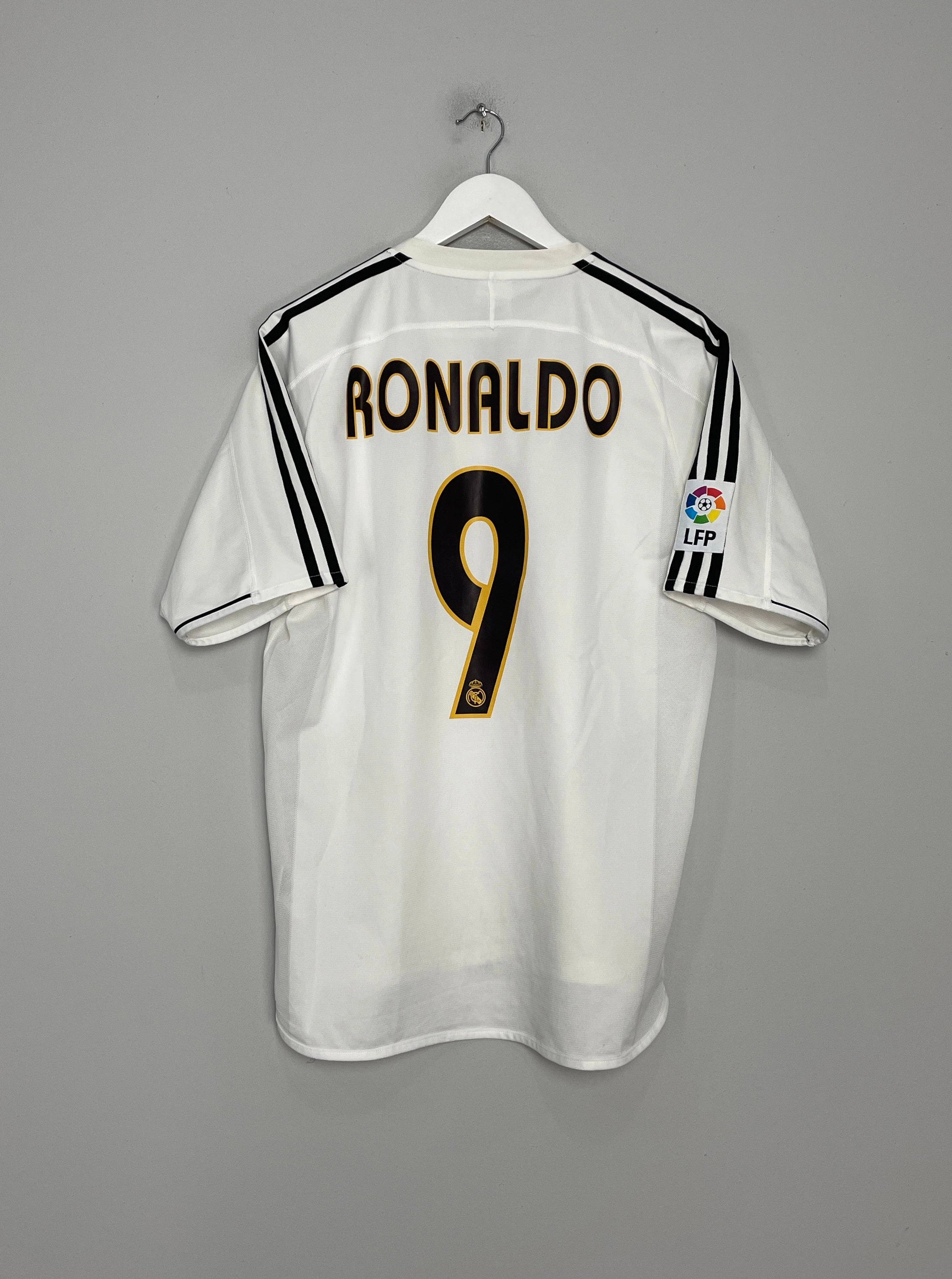 Layered Mesh Inserts Reflective Detailing 2003/04 REAL MADRID RONALDO #9 HOME SHIRT (M) ADIDAS