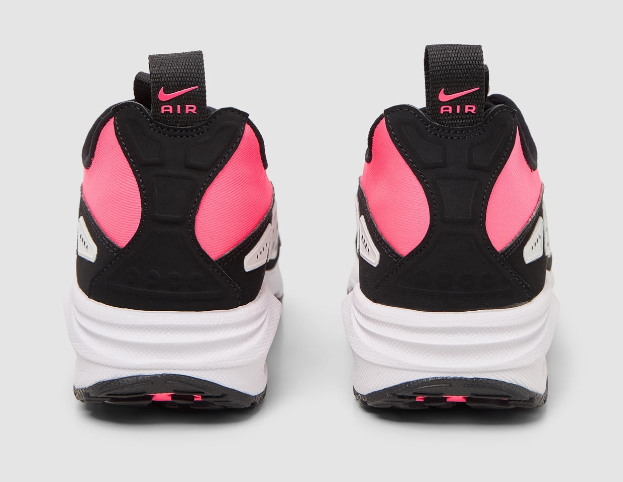 Speed Ready Nike Women's Air Max SNDR Hyper Pink / Black - White