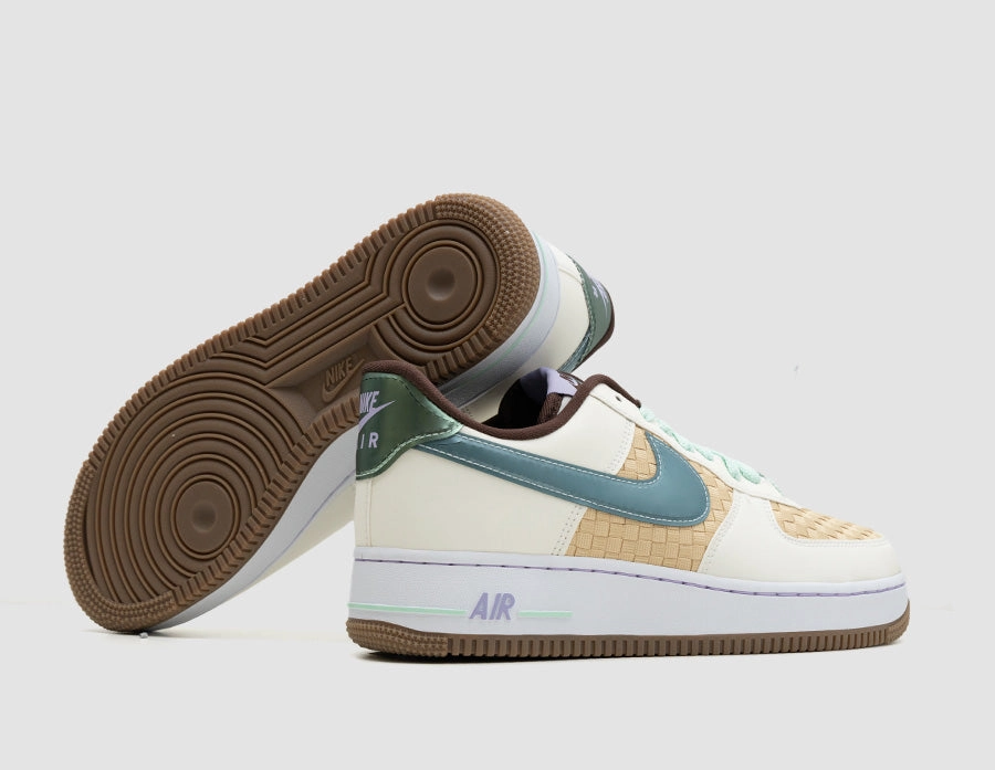 Nike Air Force 1 Retro QS Summit White / Glacier Blue Reflective Detail
