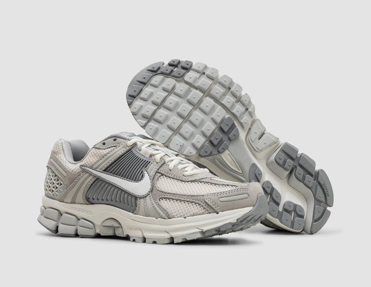 Foot Style Nike Women's Zoom Vomero 5 Pure Platinum / Summit White - Platinum Tint