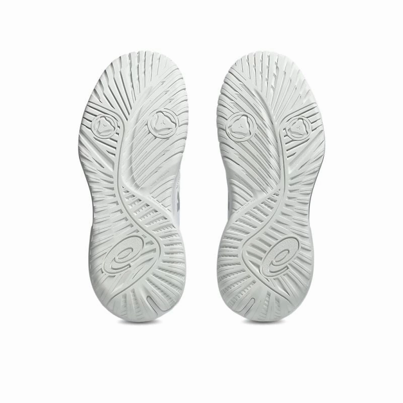 ASICS GEL-Challenger 15 B Womens Tennis Shoes running in a seagrass meadow area shoes