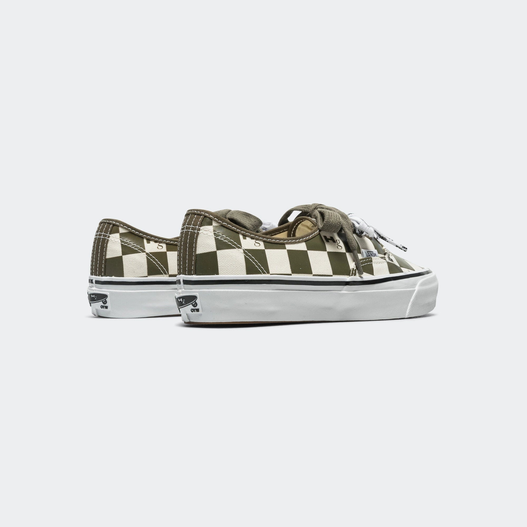 Street Performance Authentic 44 x Homme Girls - Dark Olive