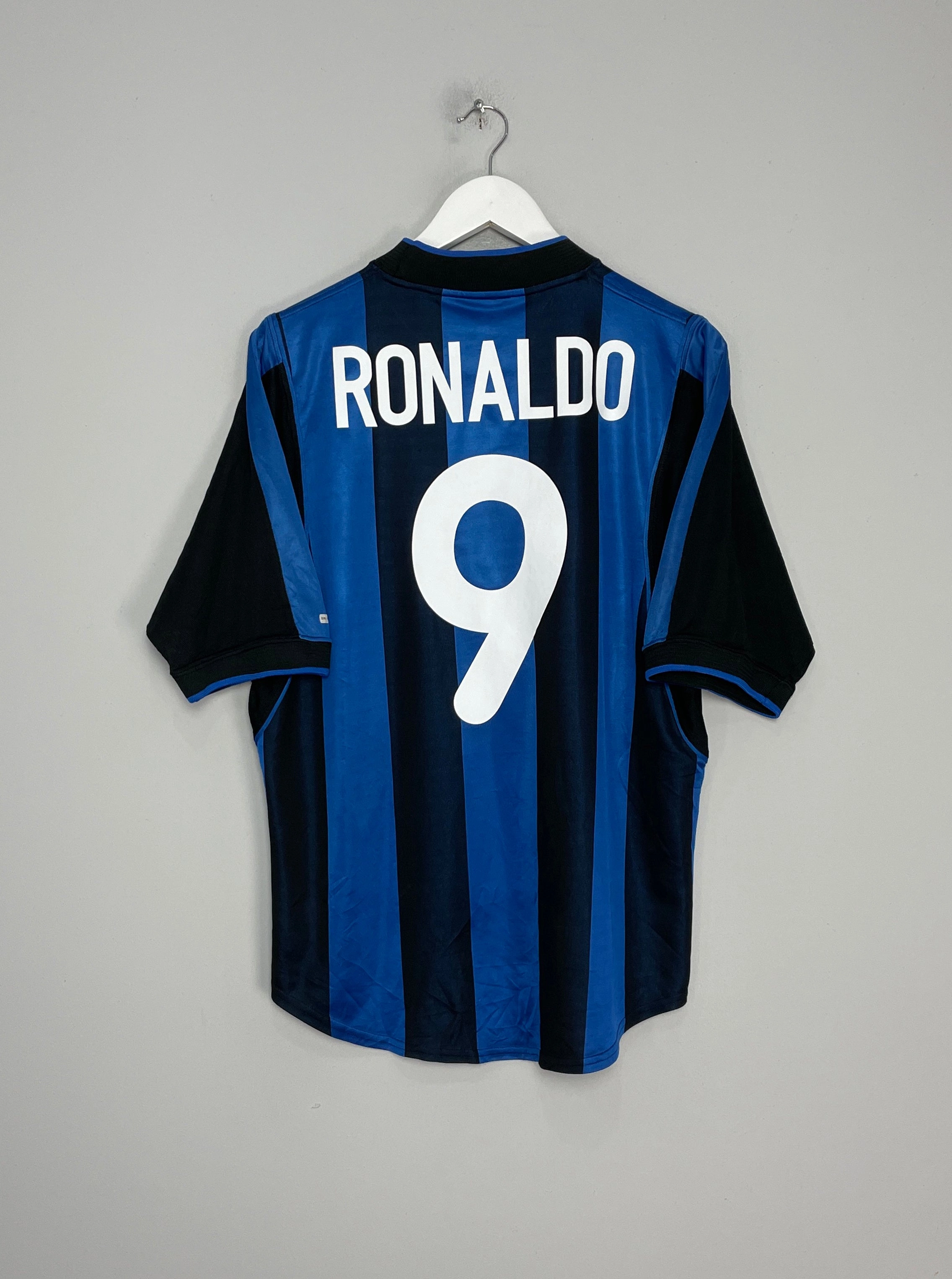 2001/02 INTER MILAN RONALDO #9 HOME SHIRT (M) NIKE Wind Resistant Coating