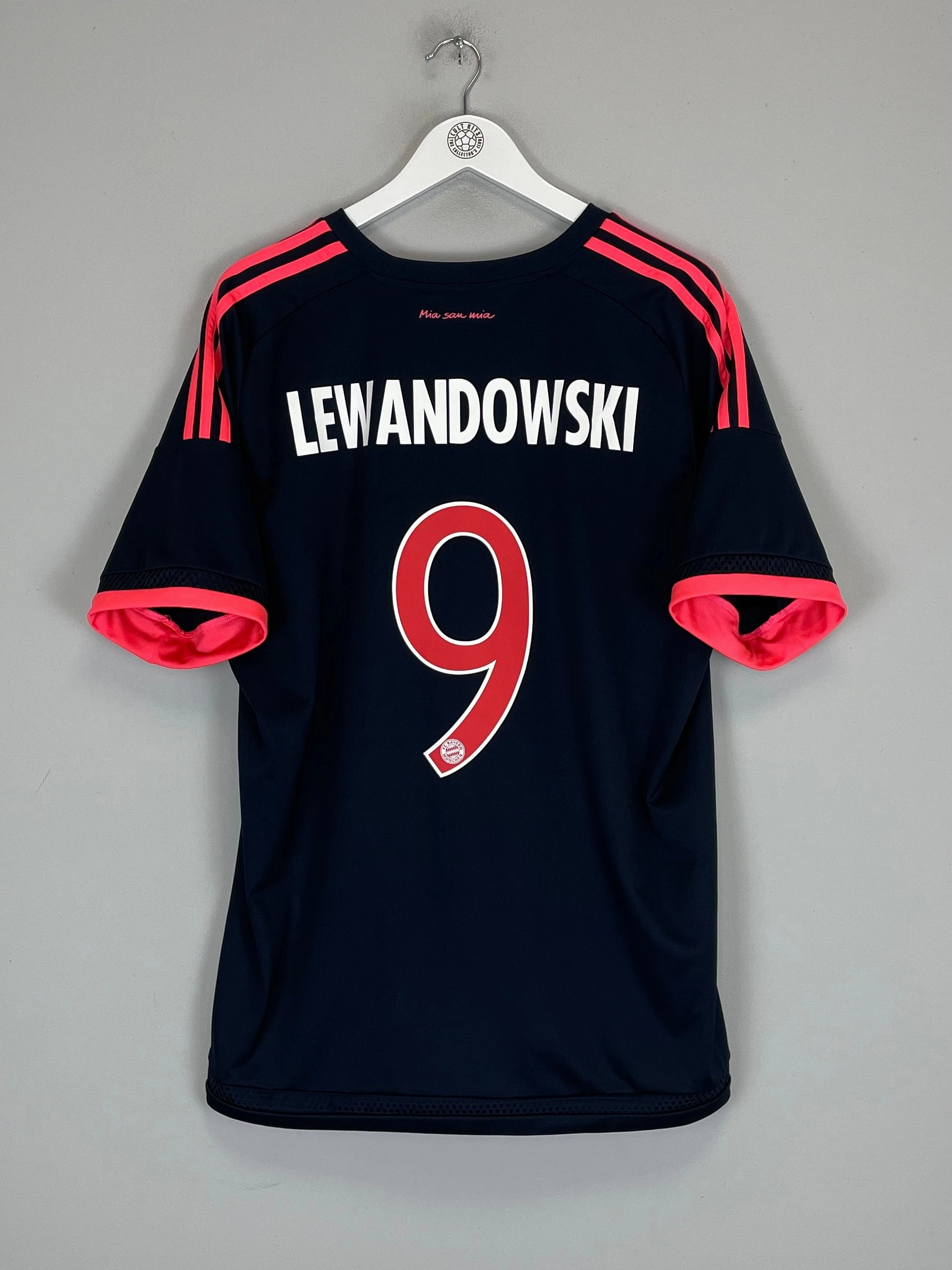 2015/16 BAYERN MUNICH LEWANDOWSKI #9 THIRD SHIRT (XL) ADIDAS Lightweight Mesh Panels
