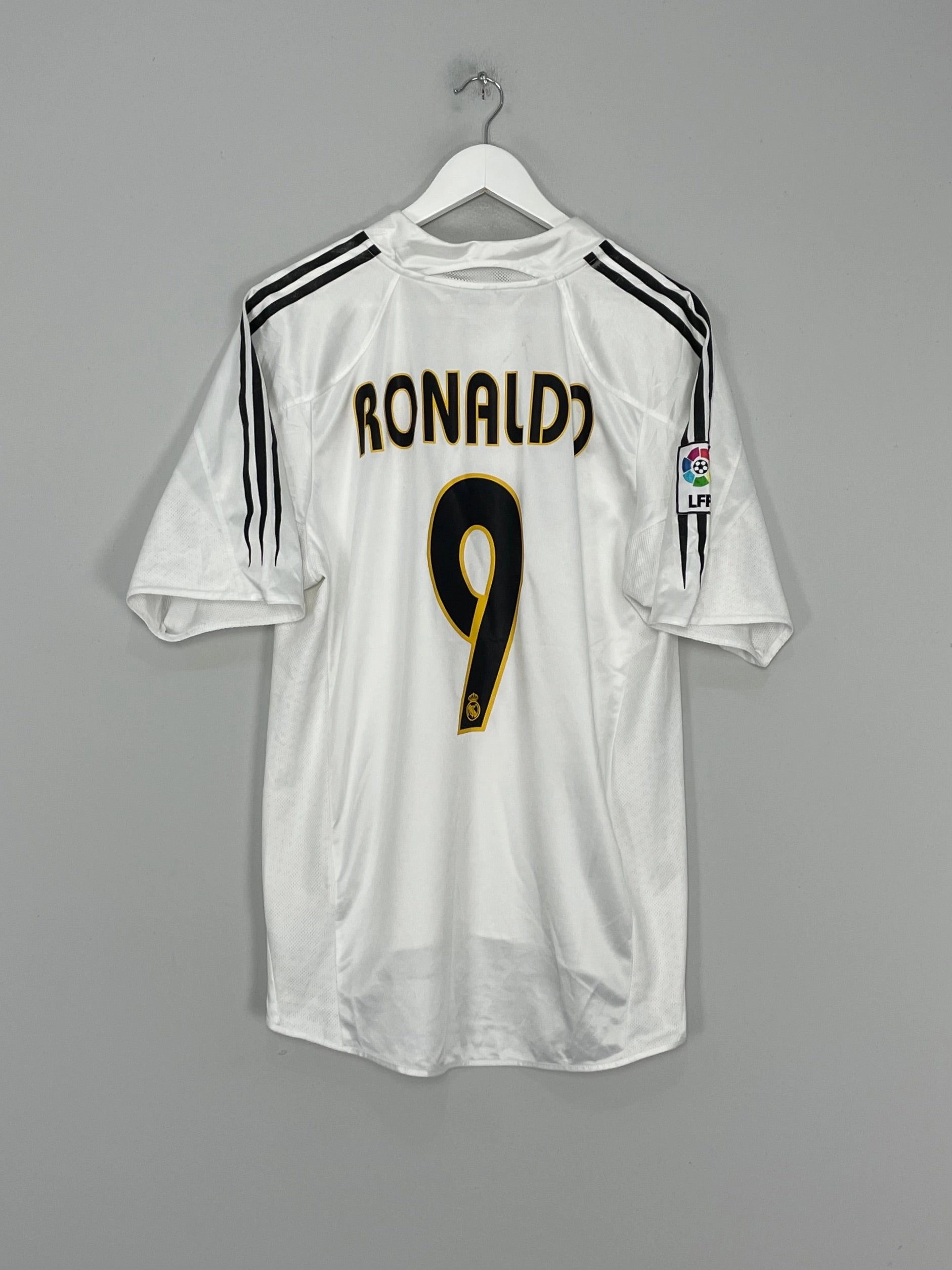 2004/05 REAL MADRID RONALDO #9 HOME SHIRT (L) ADIDAS Moisture Lock Reservoir Reinforced Shoulder Structure