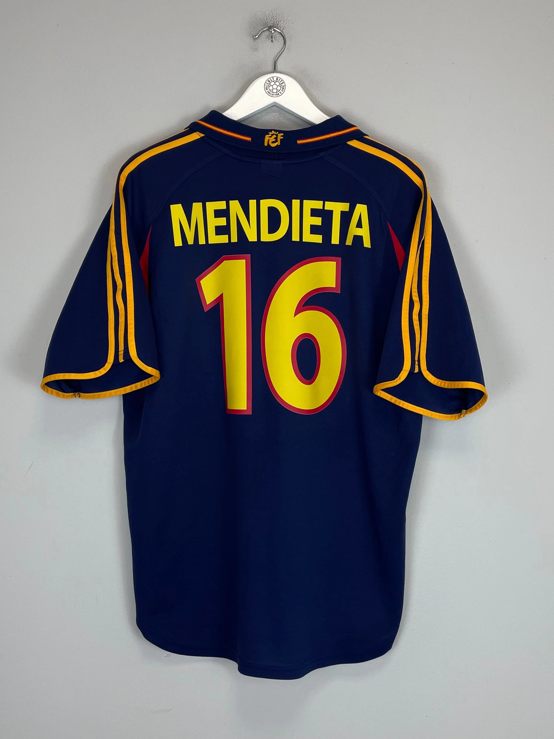 2000/02 SPAIN MENDIETA #16 AWAY SHIRT (L) ADIDAS Stylish performance 4 Way Stretch