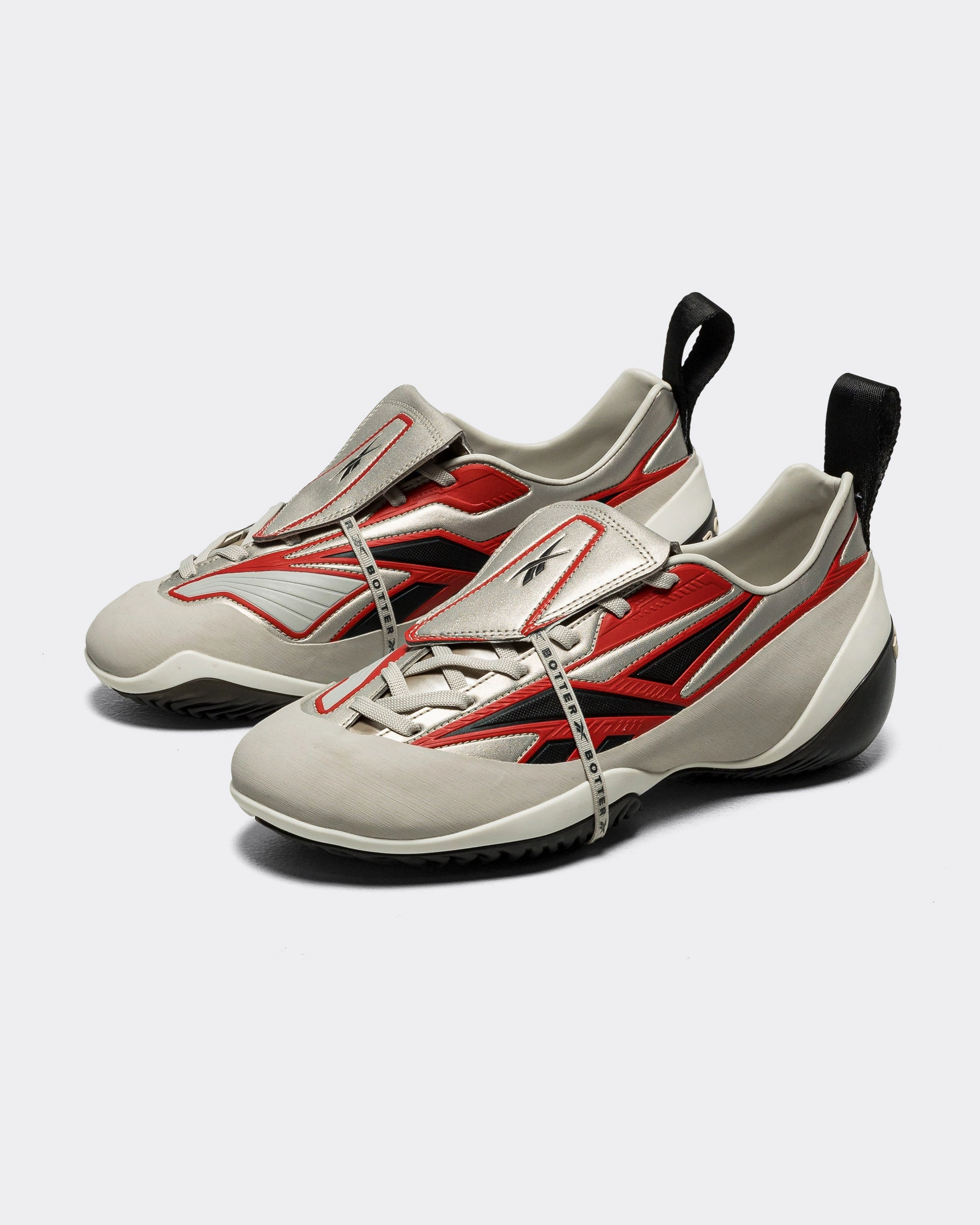 City Living Energia Bo K??ts x Botter - Metallic Grey/Red