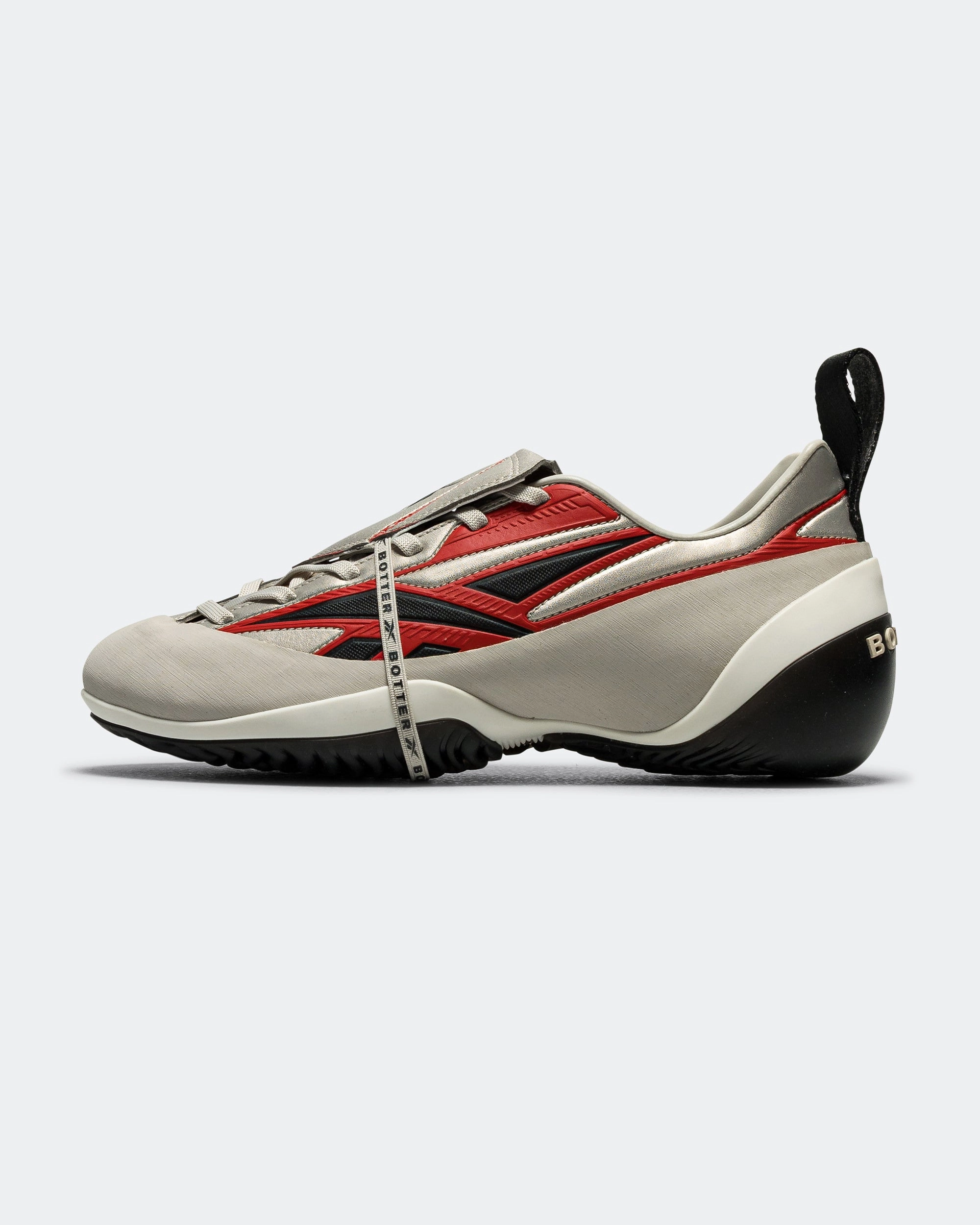 Energia Bo K??ts x Botter - Metallic Grey/Red Running Errands