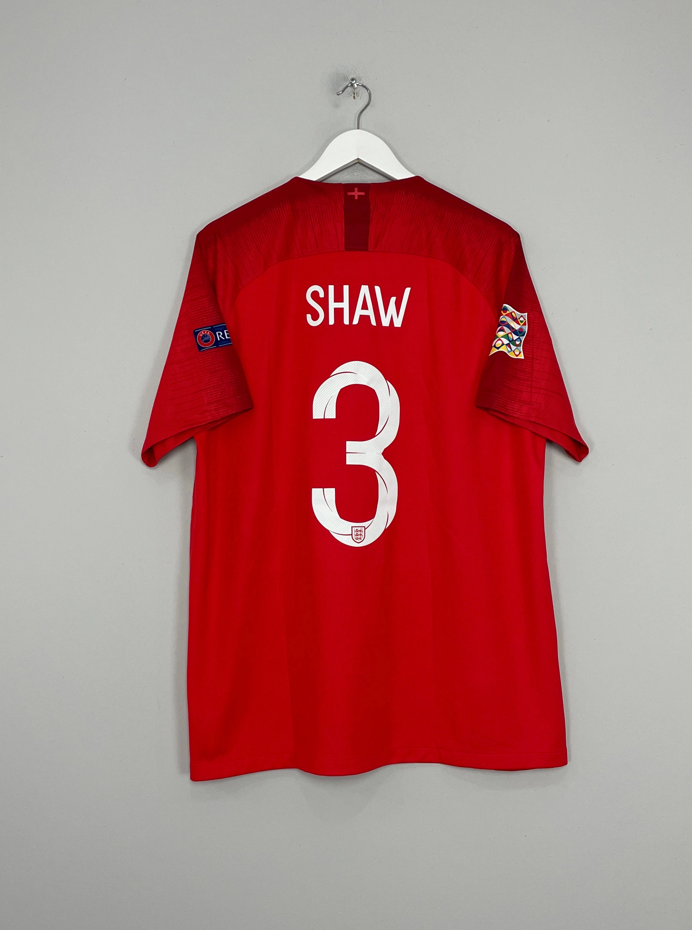 2018/19 ENGLAND SHAW #3 *BNWT* AWAY SHIRT (XL) NIKE Smooth Zone Paneling Functional Activewear