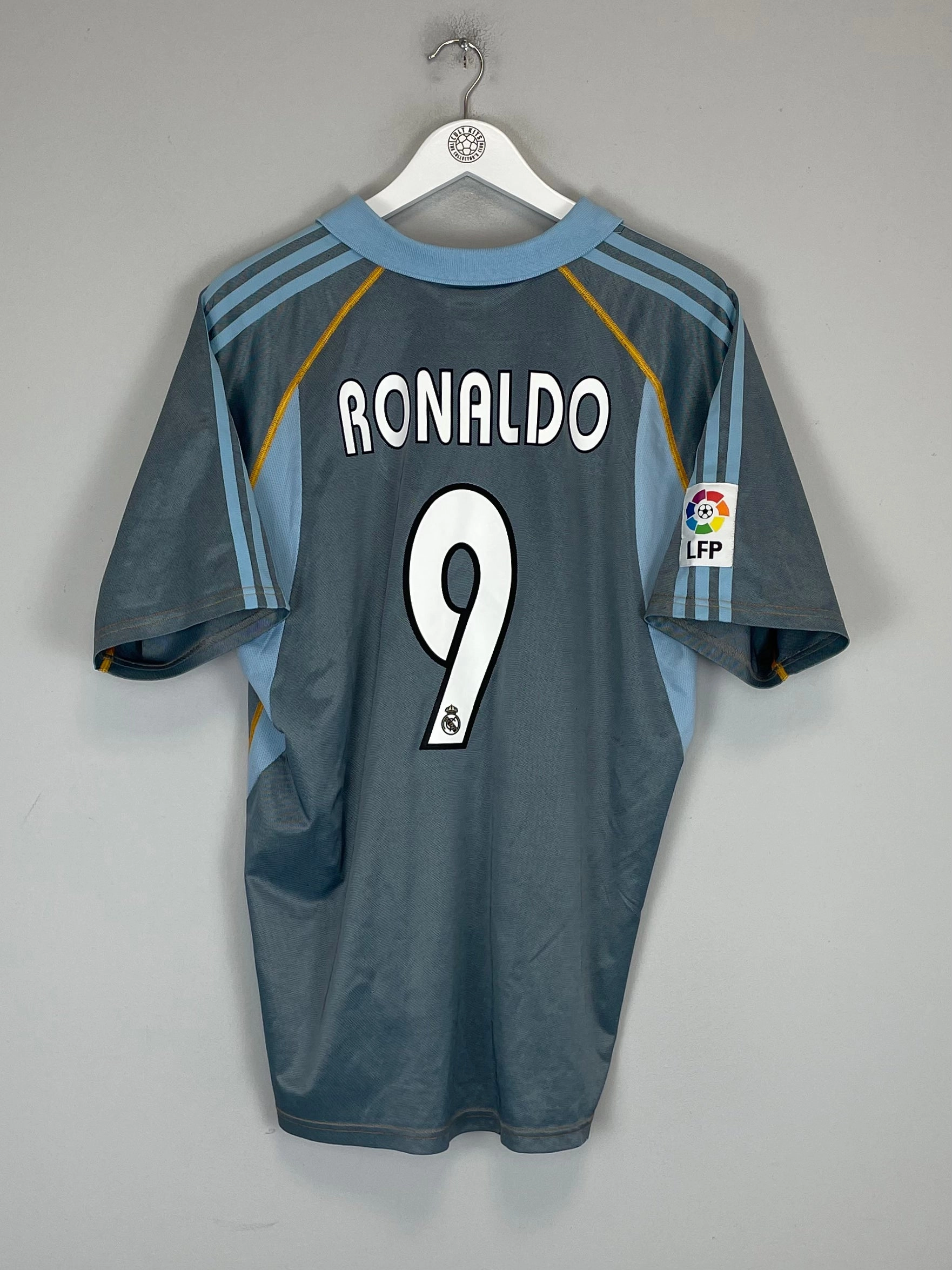 2003/04 REAL MADRID RONALDO #9 THIRD SHIRT (M) ADIDAS All Day Comfort Flex Simple Aesthetic