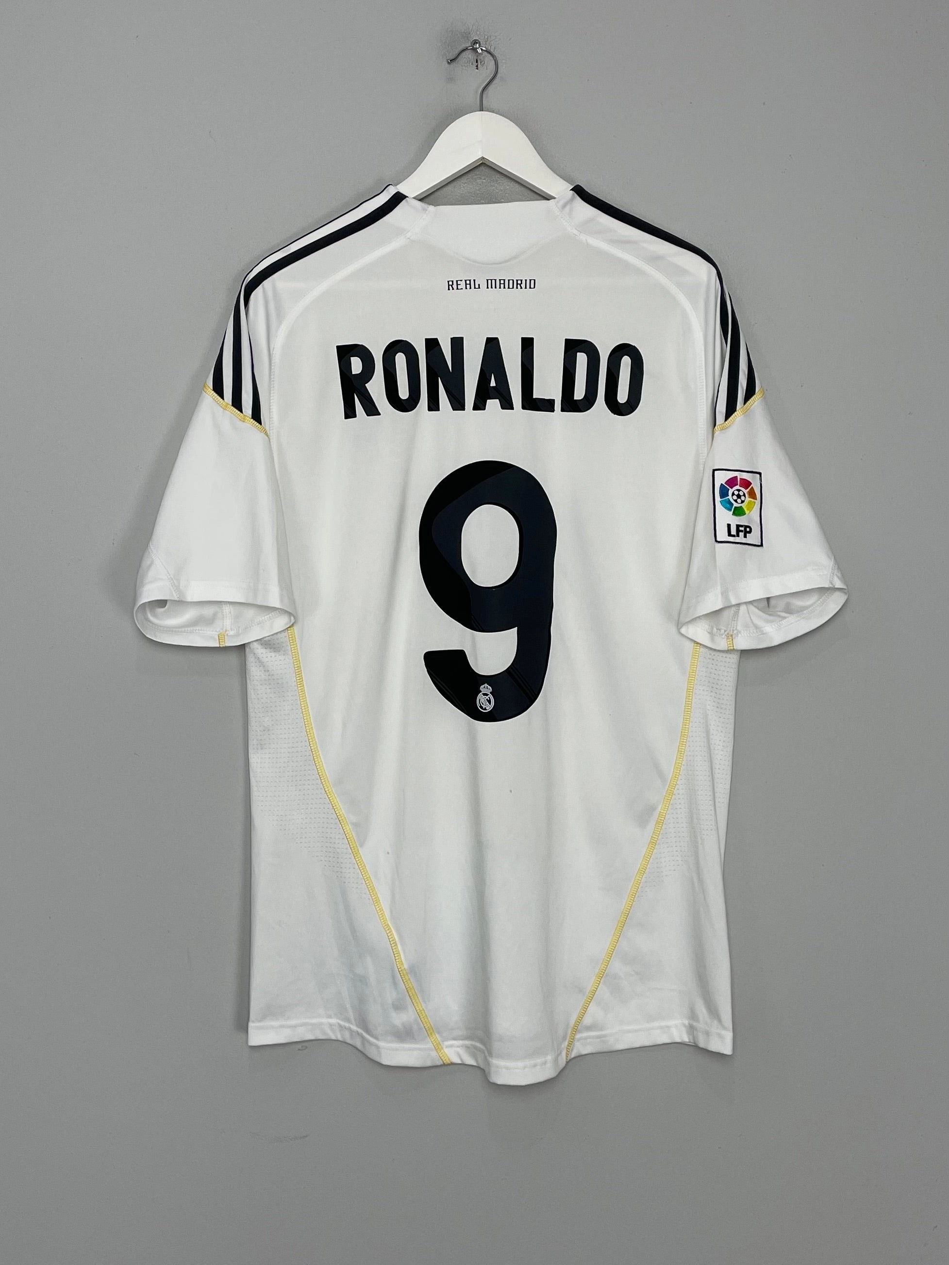 Training Fit 2009/10 REAL MADRID RONALDO #9 HOME SHIRT (L) ADIDAS