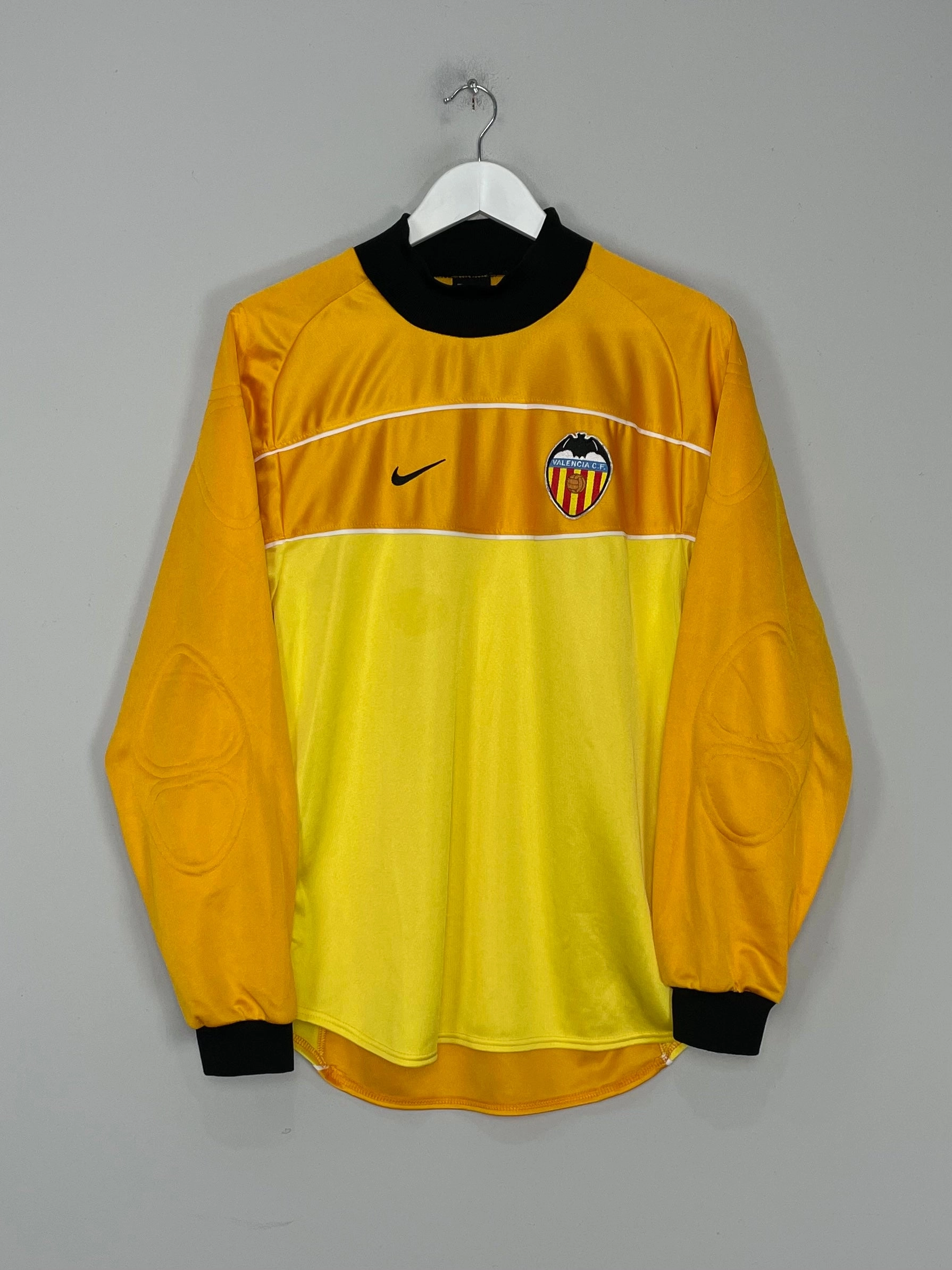 Compression Fit Water Repellent Finish 2001/02 VALENCIA GK SHIRT (S) NIKE