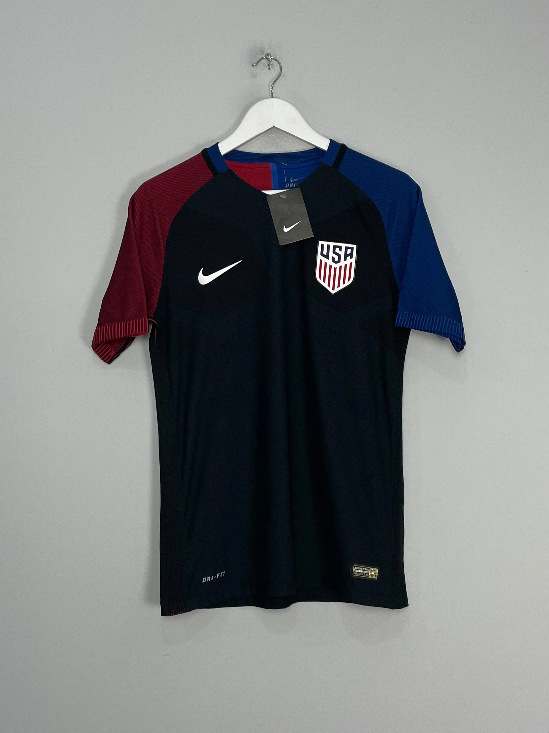 2015/16 USA *BNWT* PLAYER ISSUE* AWAY SHIRT (M) NIKE Snag Resistant Knit Quick Dry Technology