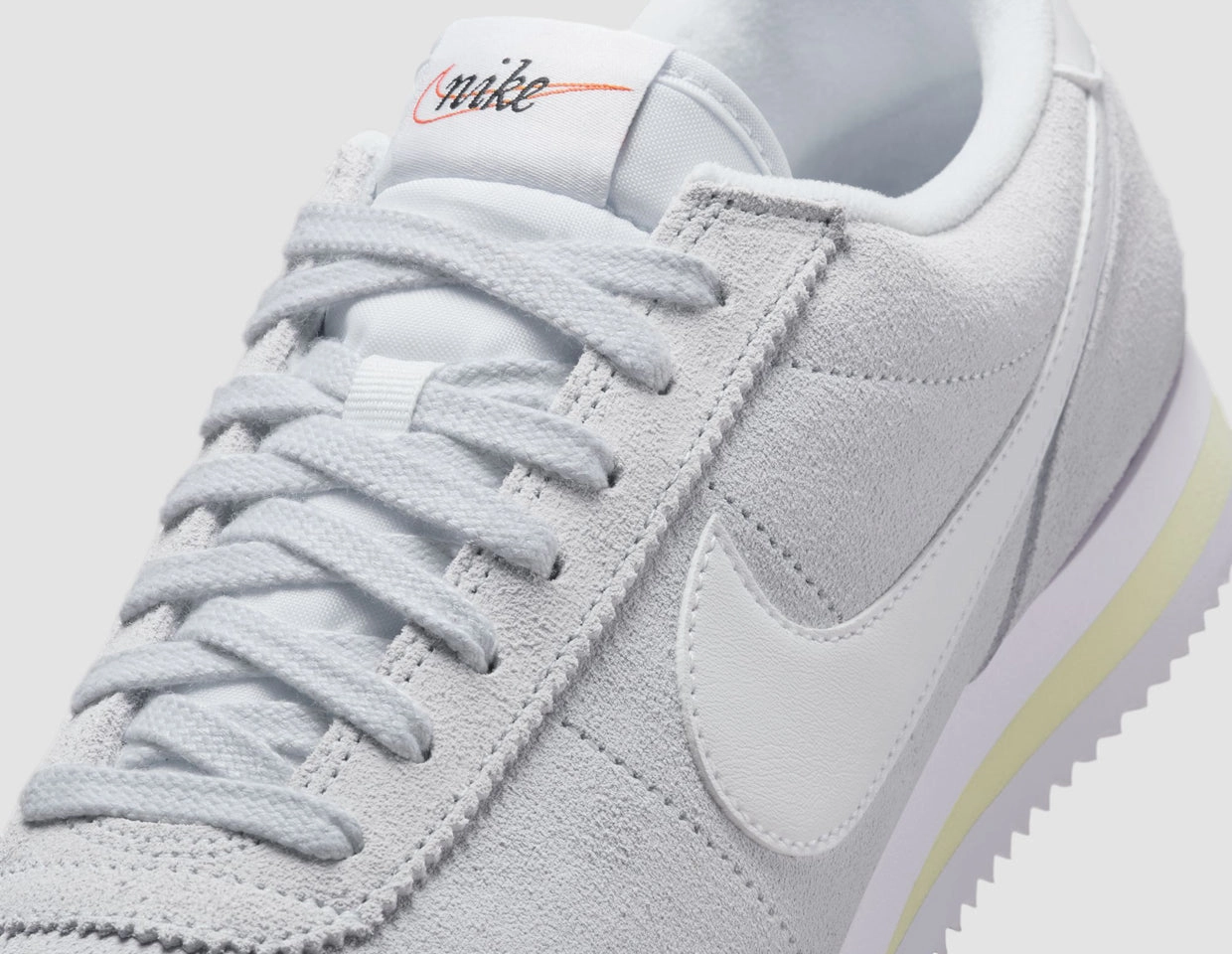 Thermo Regulating Liner Nike Women's Cortez Football Grey / White - Alabaster