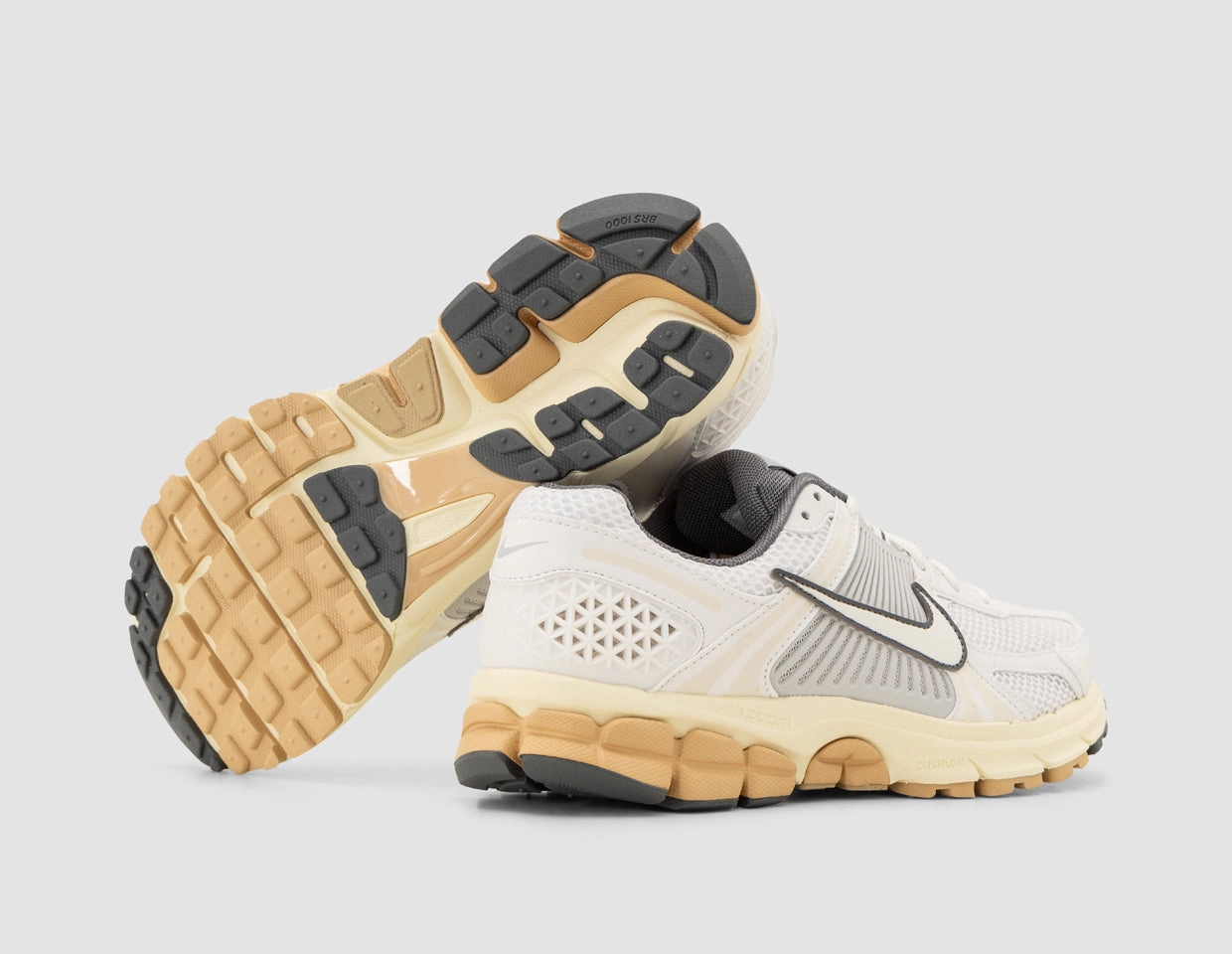 Nike Women's Zoom Vomero 5 Summit White / Pure Platinum Elastic Goring System