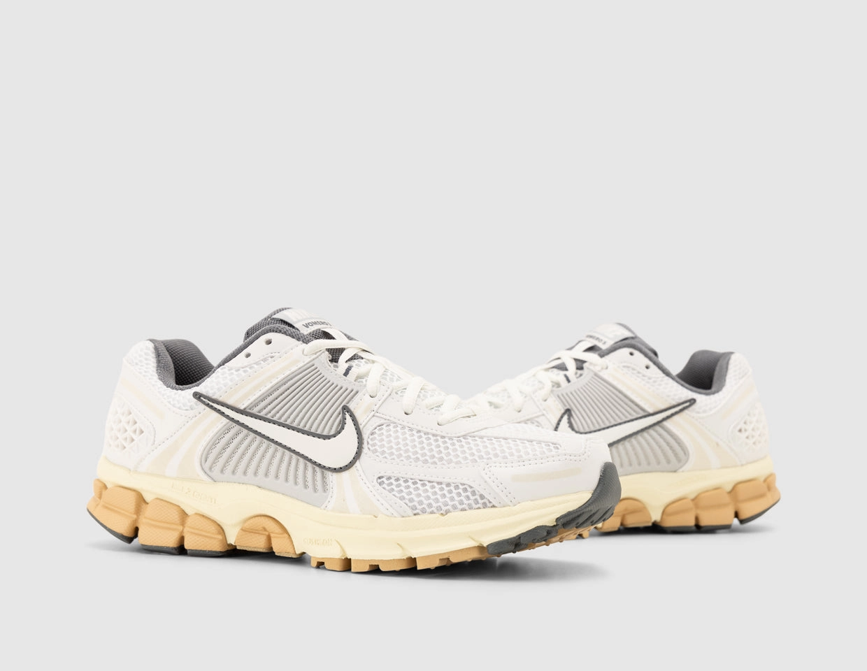 Impact Resistant Midsole Nike Women's Zoom Vomero 5 Summit White / Pure Platinum