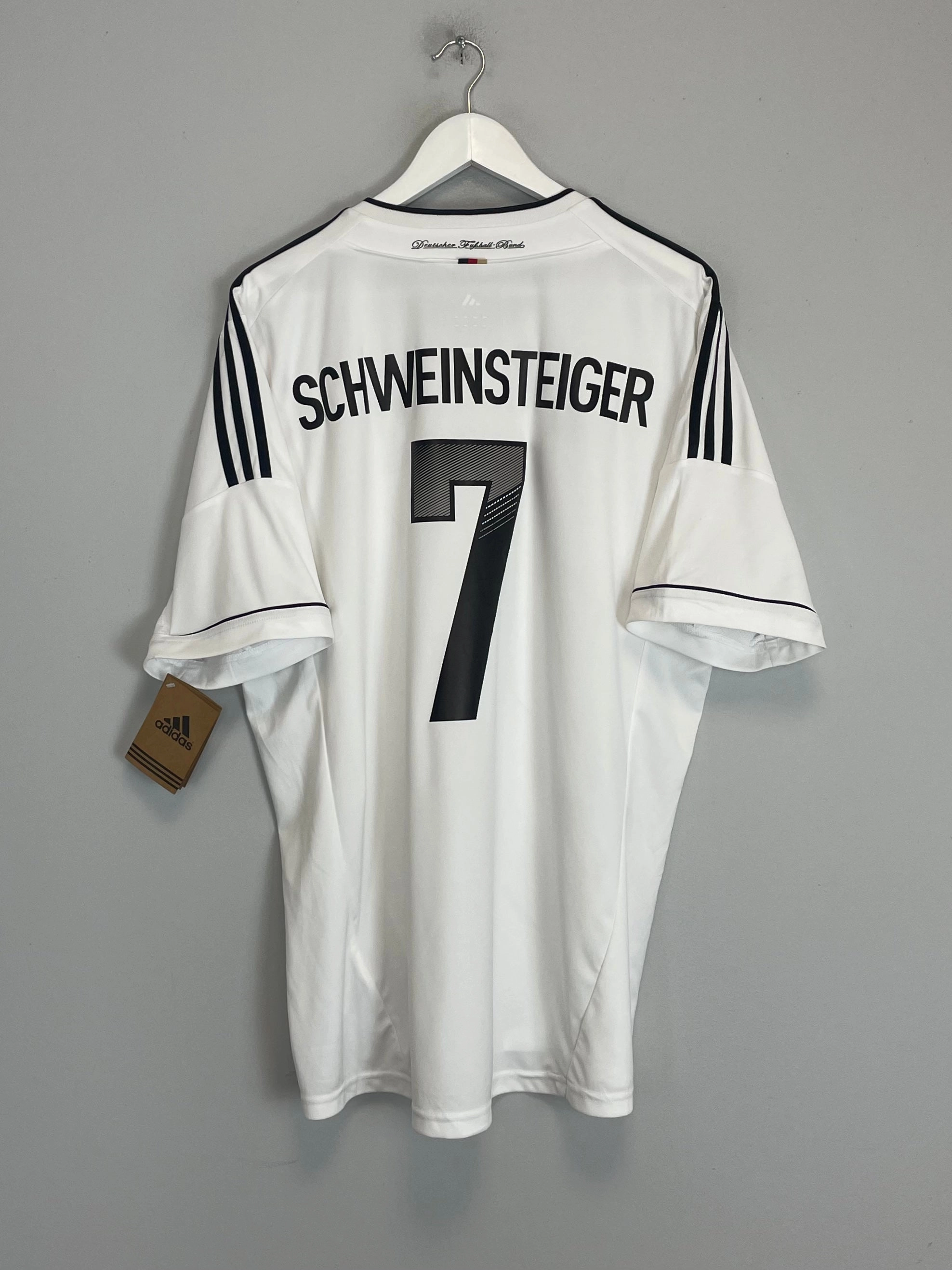 2012/13 GERMANY SCHWEINSTEIGER #7 *BNWT* HOME SHIRT (XL) ADIDAS Anti Pilling Fabric Breathable mesh lining
