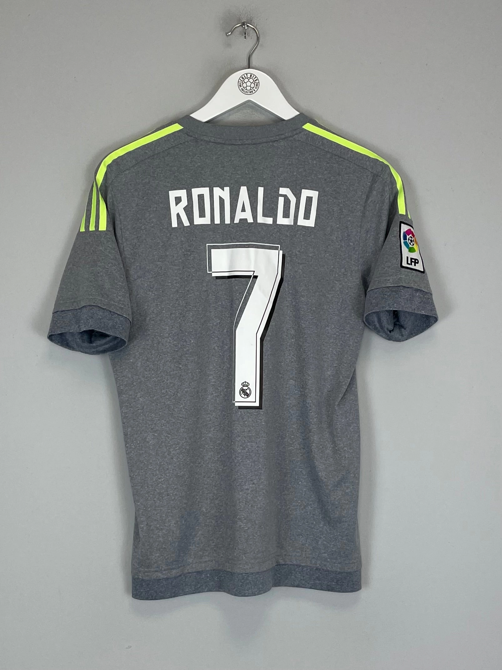 Layer Friendly Mesh Design 2015/16 REAL MADRID RONALDO #7 AWAY SHIRT (S) ADIDAS