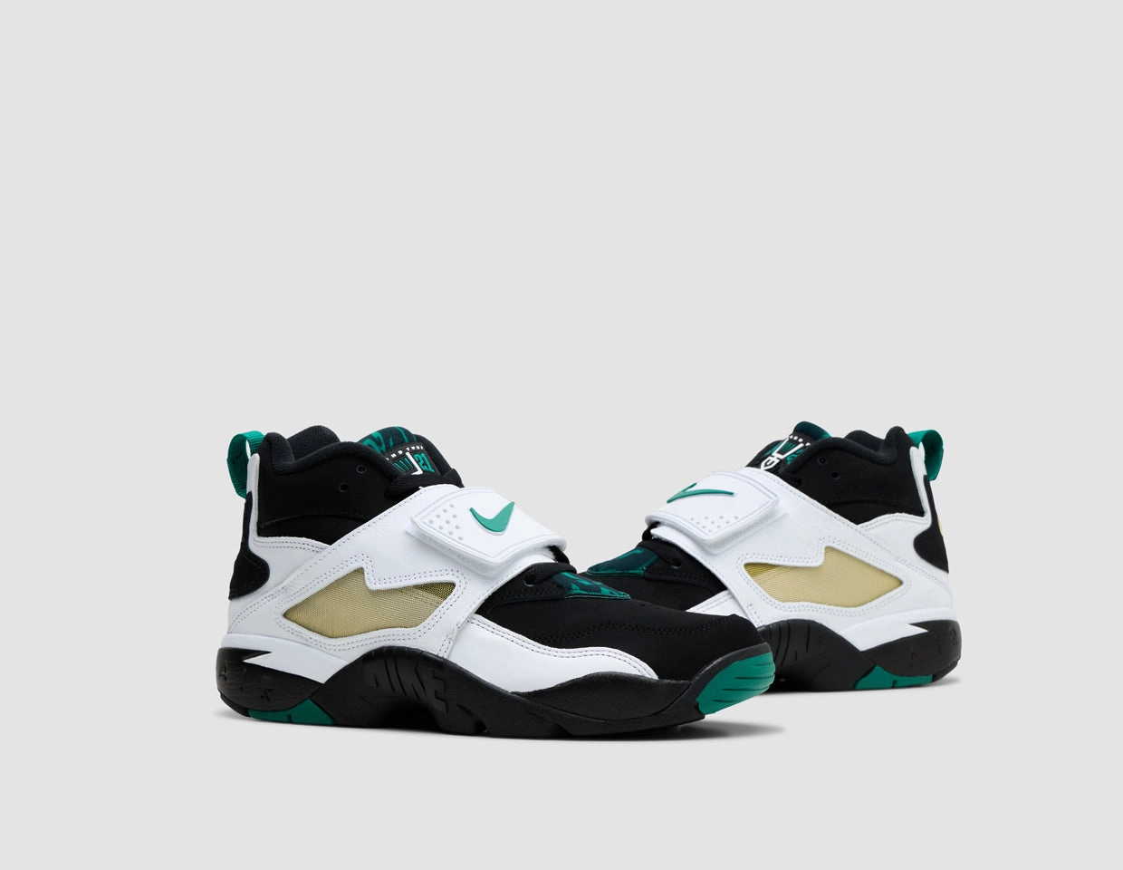 Youth Style Nike Air Diamond Turf 93 Black / White - Golden Tussah