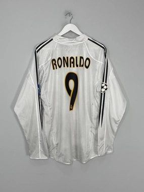 Brushed Fleece Lining Wind Resistant Outer Layer 2004/05 REAL MADRID RONALDO #9 L/S C/L HOME SHIRT (L) ADIDAS