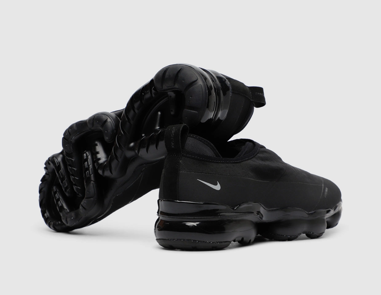 Nike Air Vapormax Moc Roam Black / Metallic Silver Heel Comfort Cooling system