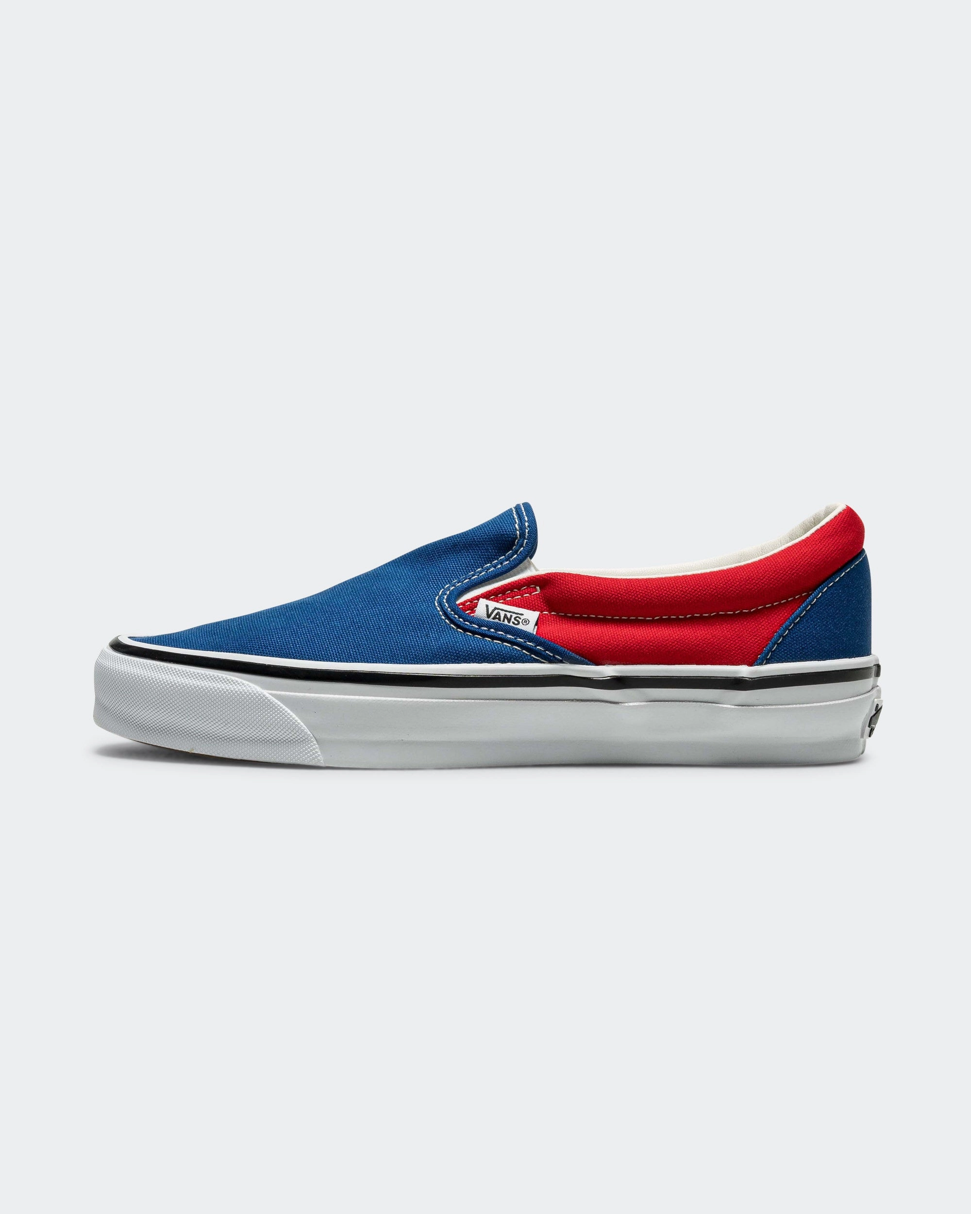 Compression Fit Collar Fashion-Forward OTW Classic Slip-On 98 x Engineered Garments - Red/Navy