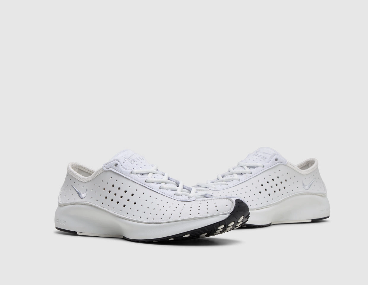 Nike Women's Air Superfly White / Metallic Silver - Black Sporty arch Sculpted materials