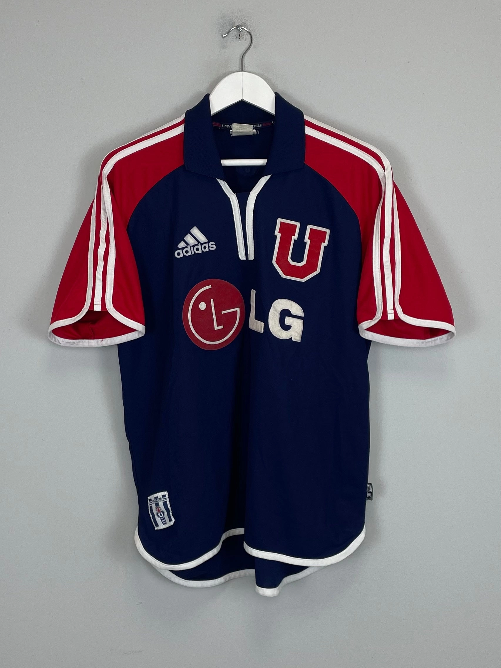 Quick Access Side Vents Reflective Trim Detail 2001/02 UNIVERSIDAD DE CHILE HOME SHIRT (L) ADIDAS
