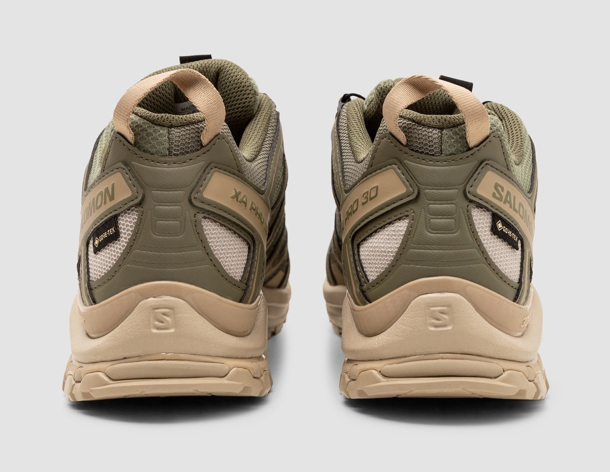 Salomon XA PRO 3D GORE-TEX Deep Lichen / White Pepper - Silver Cloud Rubberized Edges Stretchable Collar