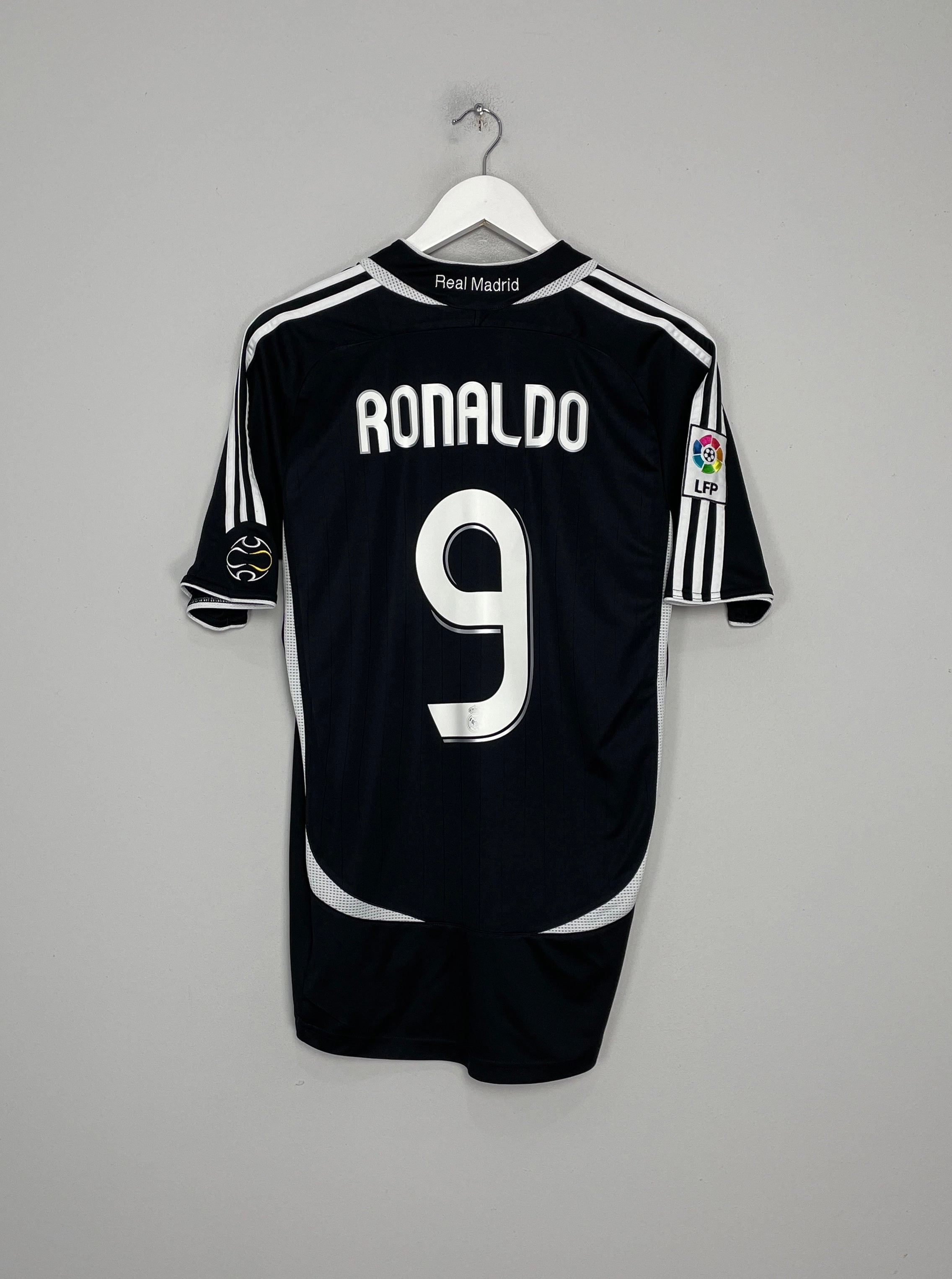 Low Profile Silhouette 2006/07 REAL MADRID RONALDO #9 AWAY SHIRT (S) ADIDAS