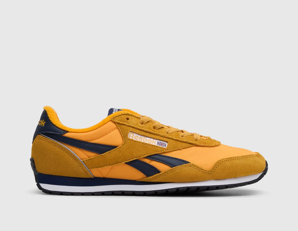 Reebok Classic AZ Collegiate Gold / Vector Navy EVAOutsole Wicking