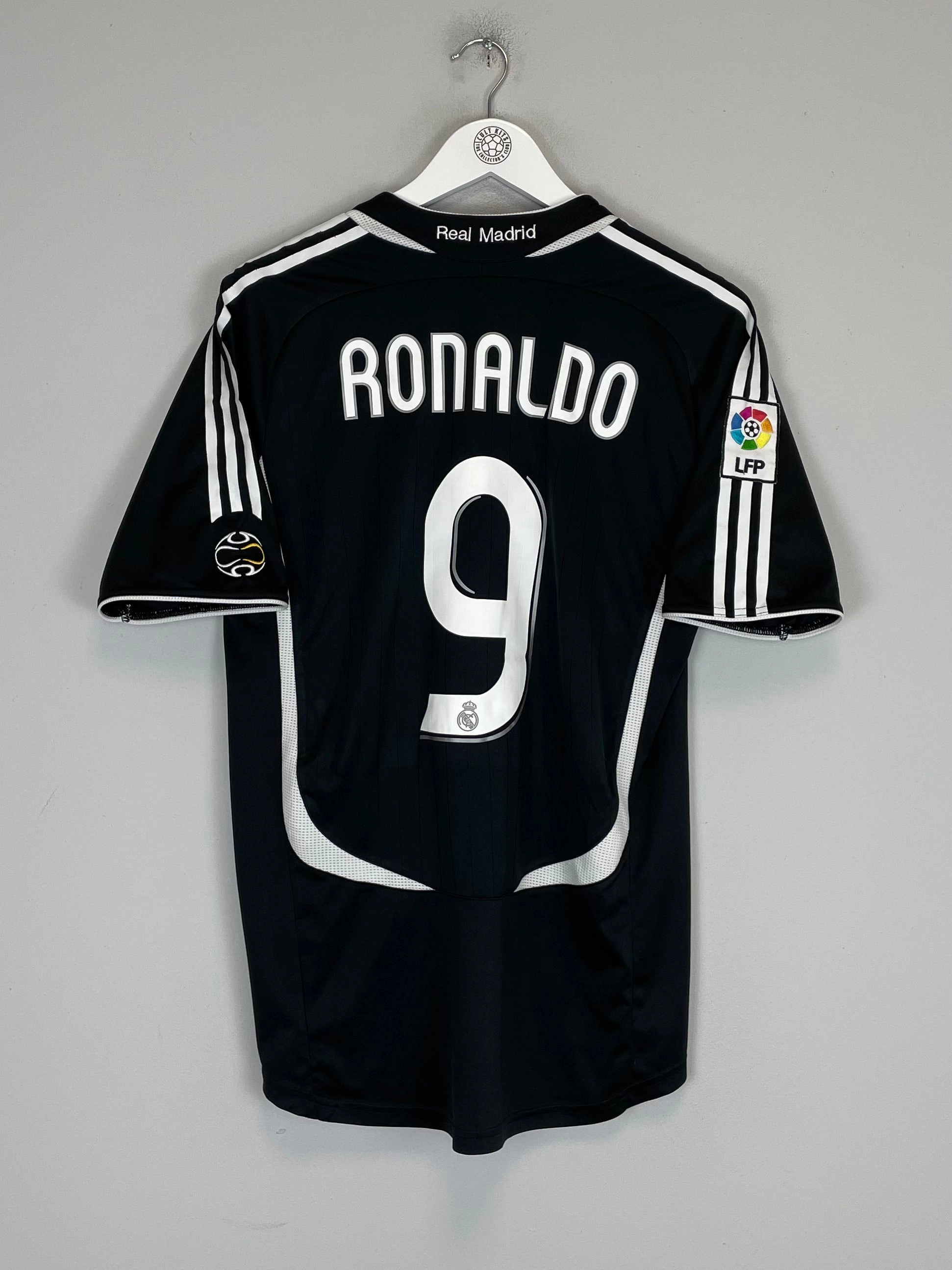 2006/07 REAL MADRID RONALDO #9 AWAY SHIRT (M) ADIDAS Slub Textured Surface