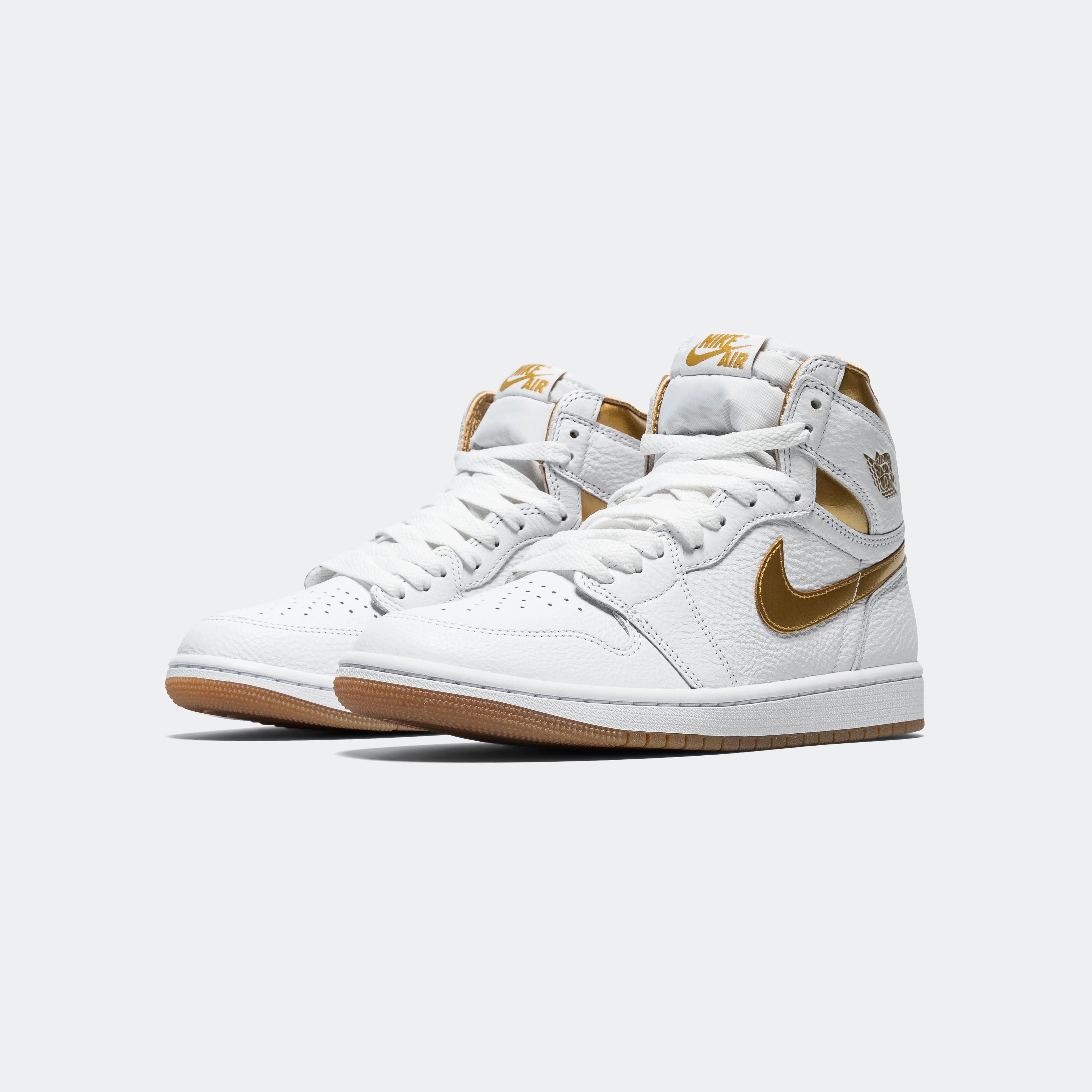 Womens Air Jordan 1 Retro High OG - White/Metallic Gold-Gum Light Brown Sporty Vibes
