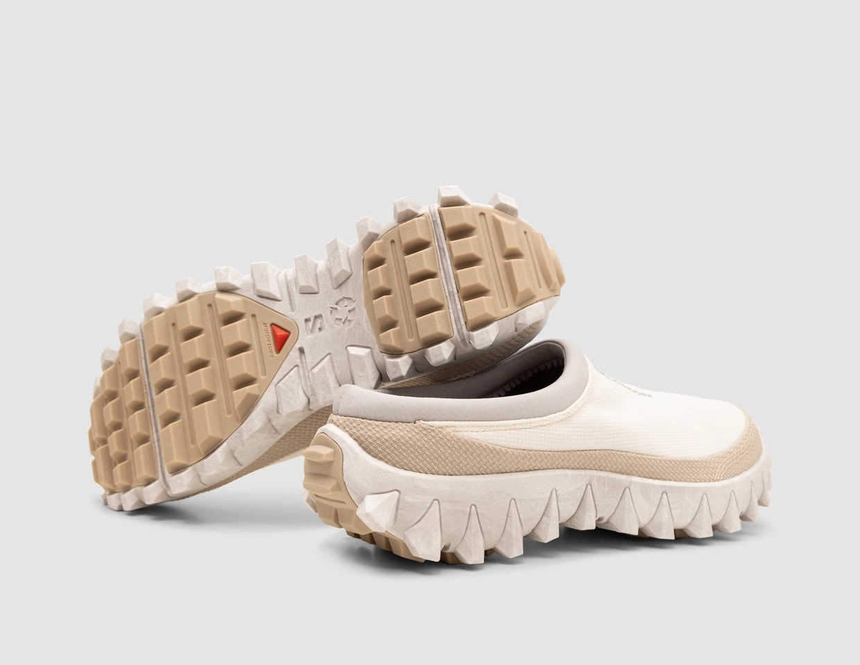 Salomon Snowclog Vanilla Ice / Almond Milk / White Pepper Durable Binding Ultra Responsive Midsole