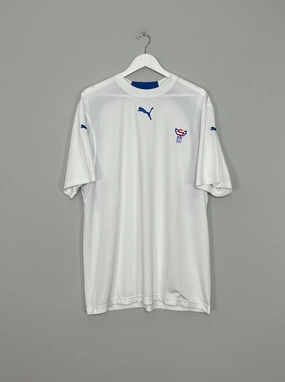 Hybrid Ply Construction Butter Soft Touch 2010/11 FAROE ISLANDS HOME SHIRT (L) PUMA