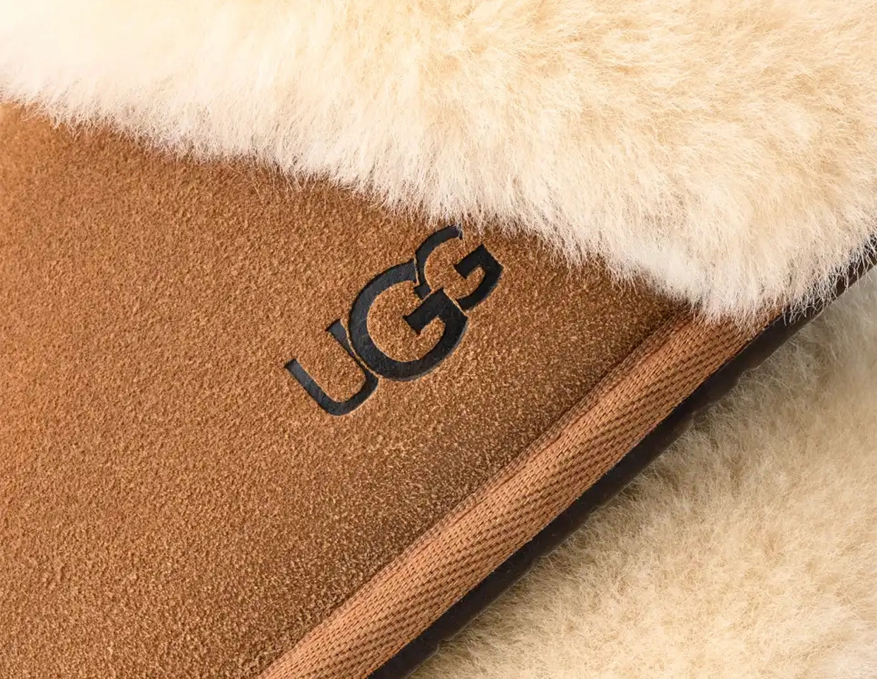 UGG Women's Scuffette II / Chestnut Sunday Best Sidewalk Ready