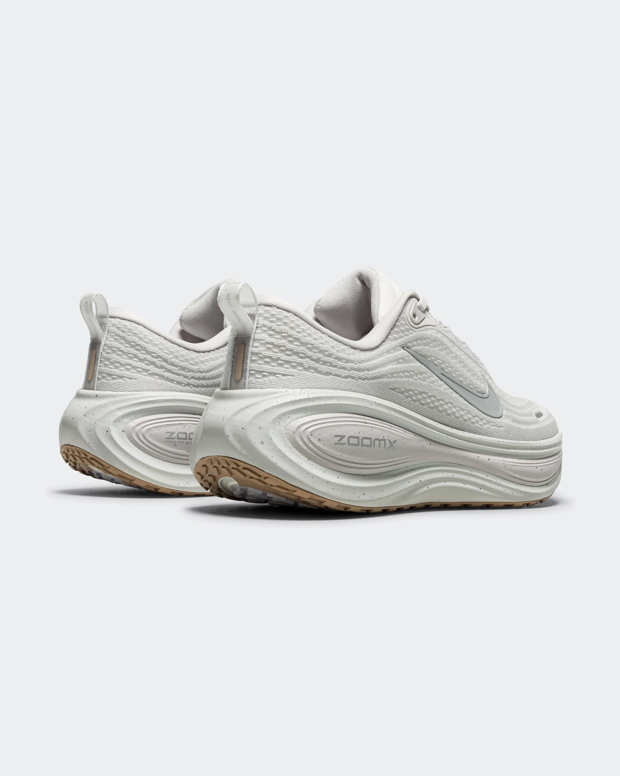 Vomero Plus Speckle - Vast Grey/Wolf Grey-Off White-Hemp Cloud Feel