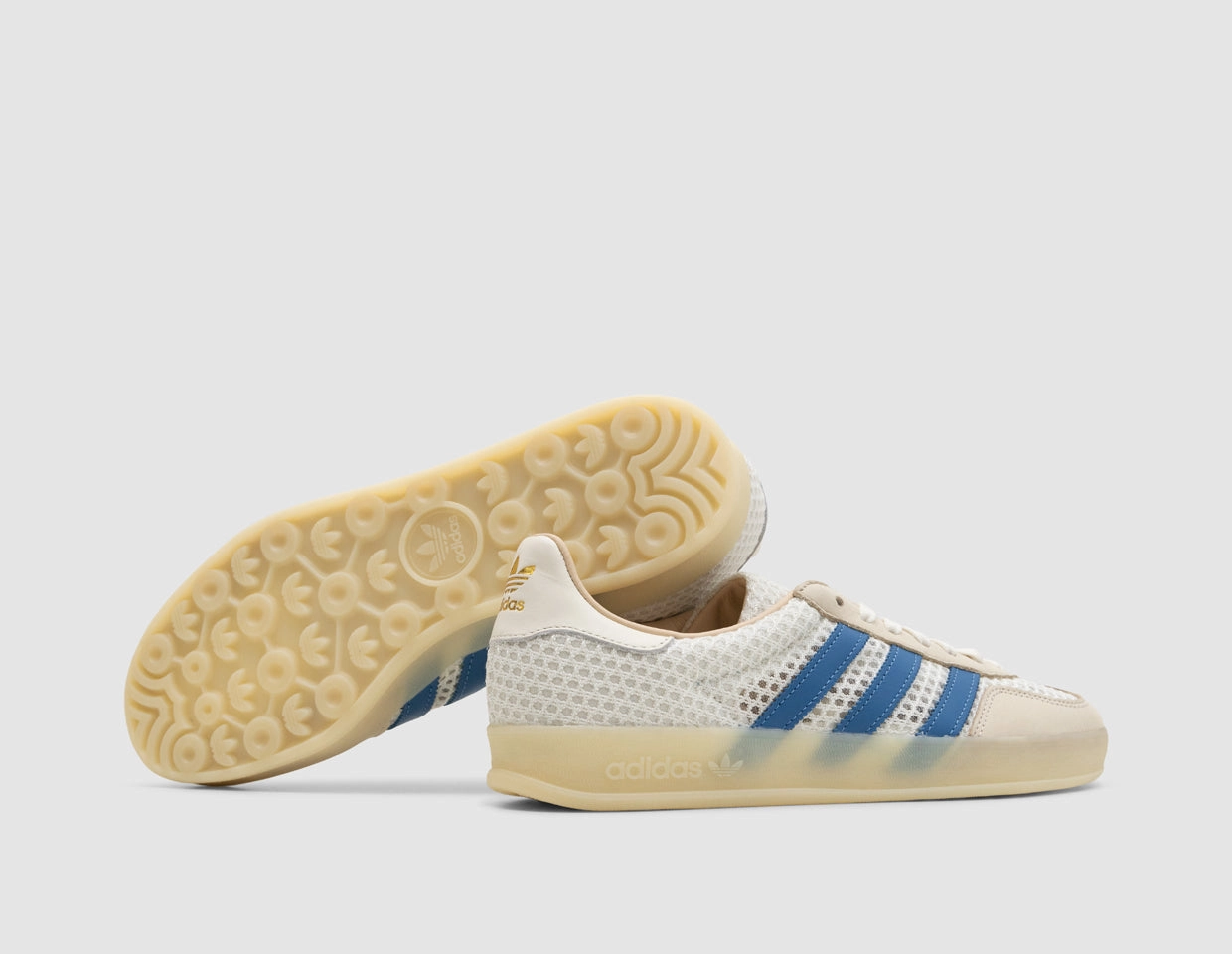 adidas Originals Gazelle Indoor Off White / Focus Blue - Warm Vanilla Sustainable Manufacturing